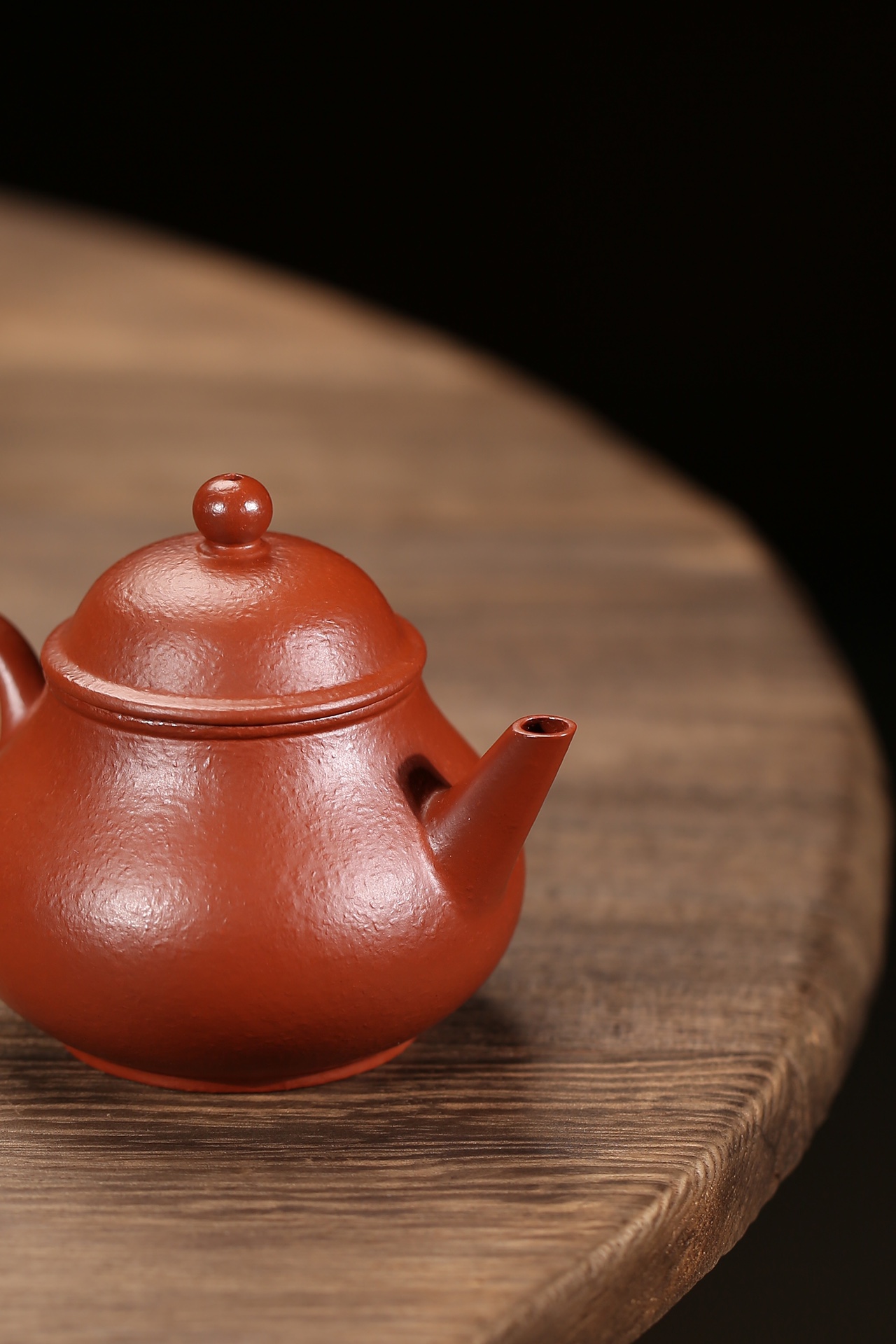 the "Horizontal Guava", Yixing Purple Clay (Zisha) Teapot, Handmade Gongfu Tea 130ml