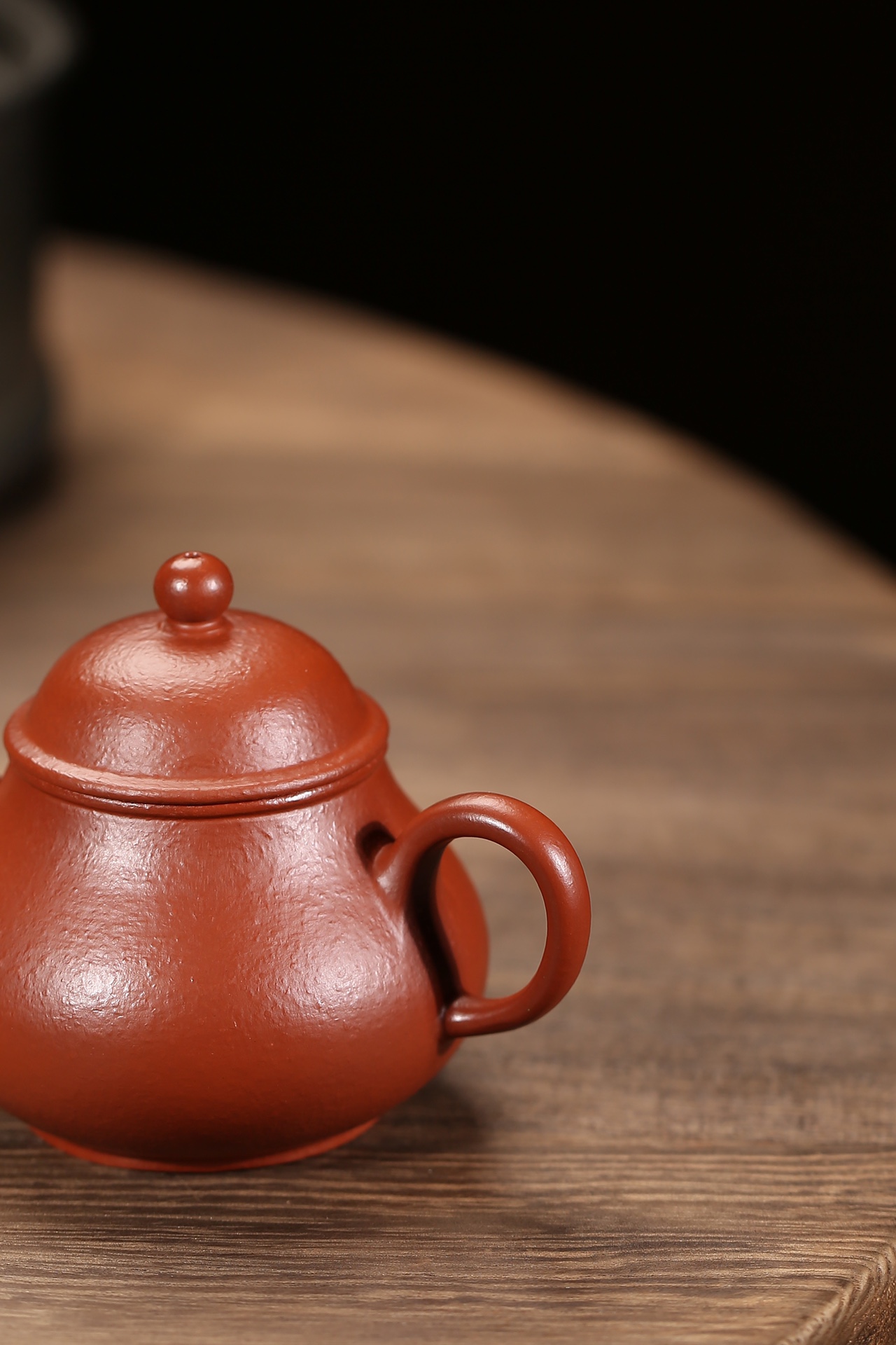 the "Horizontal Guava", Yixing Purple Clay (Zisha) Teapot, Handmade Gongfu Tea 130ml