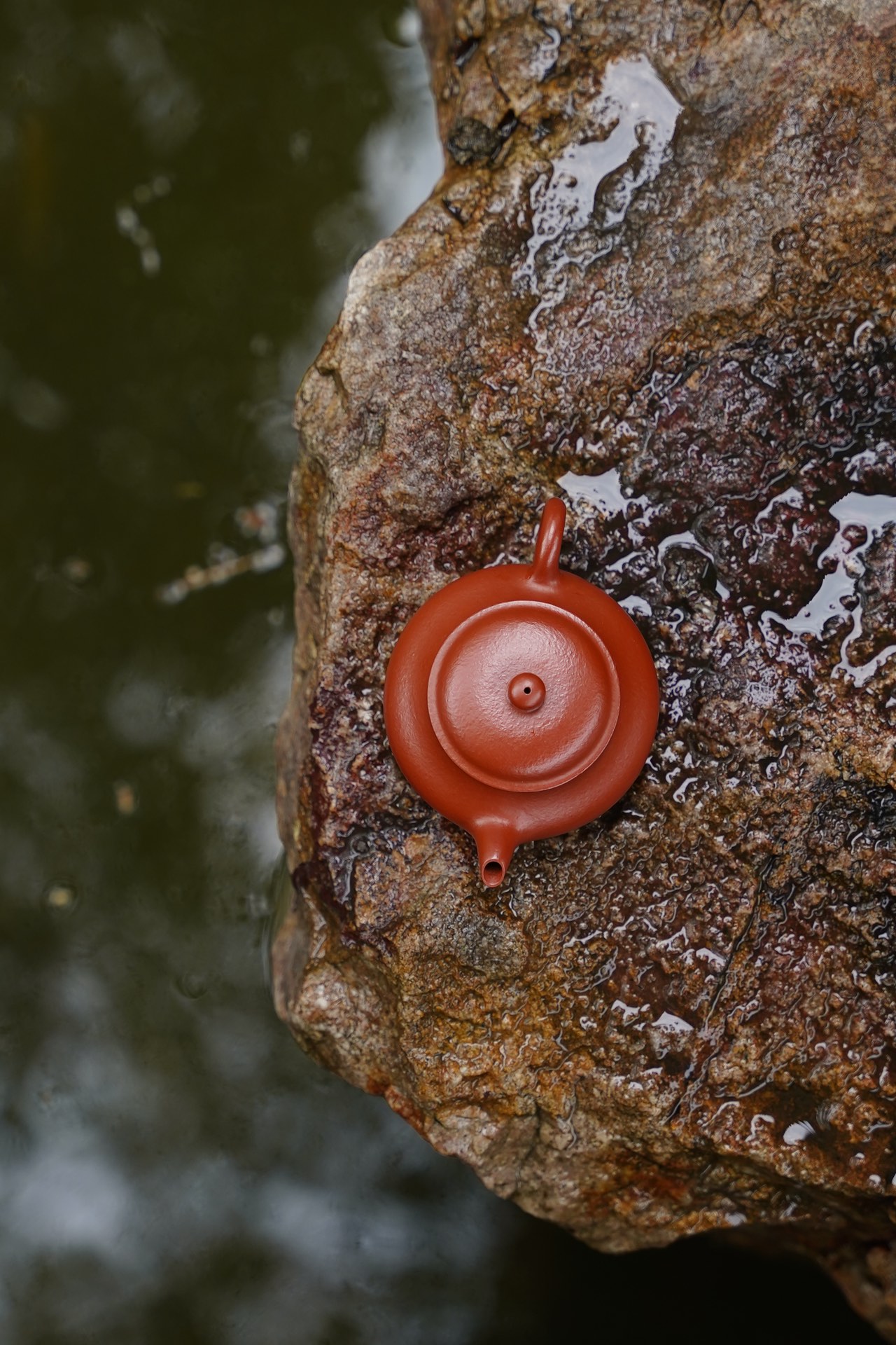 the "Flat Lamp", Yixing Purple Clay (Zisha) Teapot, Handmade Kungfu Tea 100ml