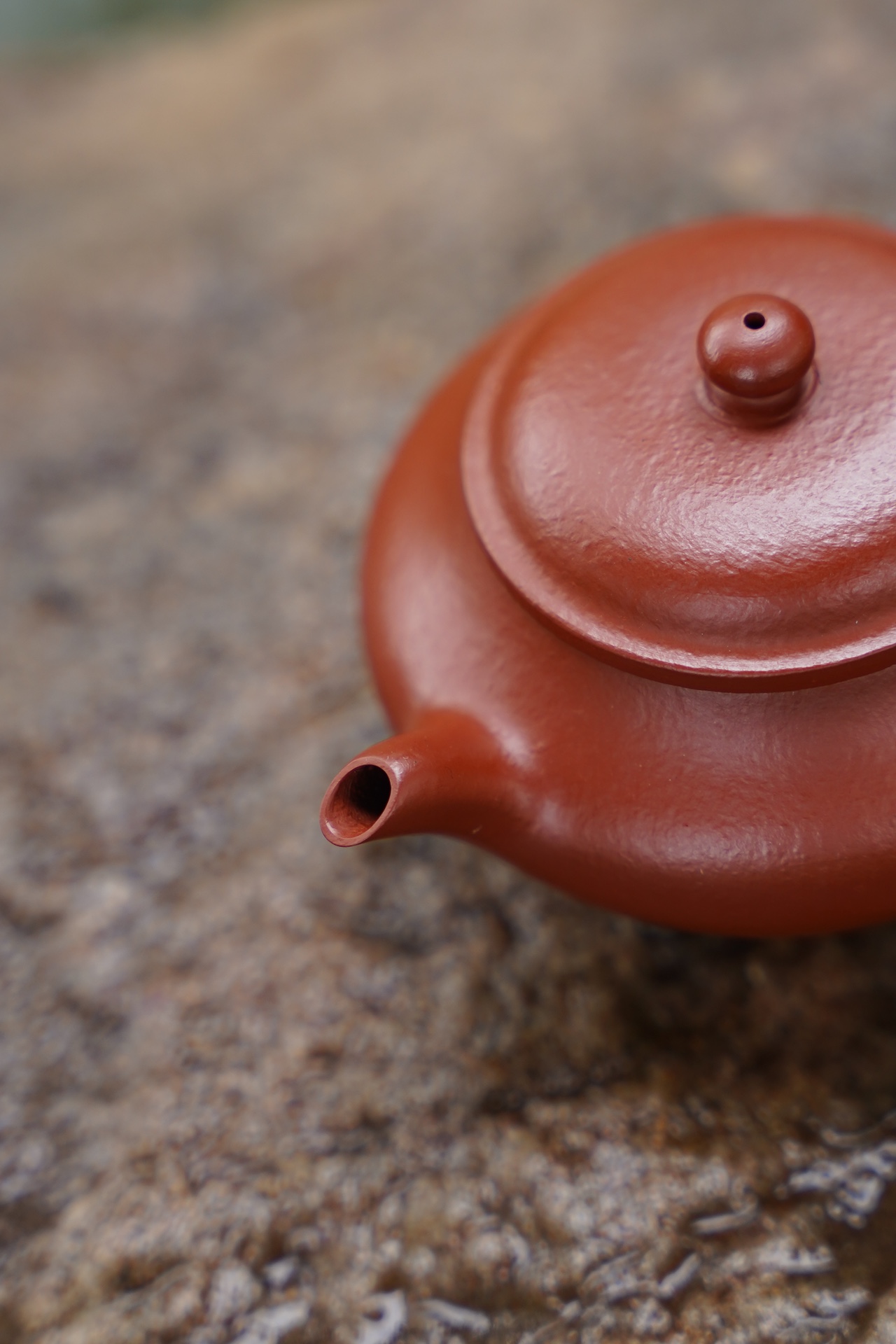 the "Flat Lamp", Yixing Purple Clay (Zisha) Teapot, Handmade Kungfu Tea 100ml