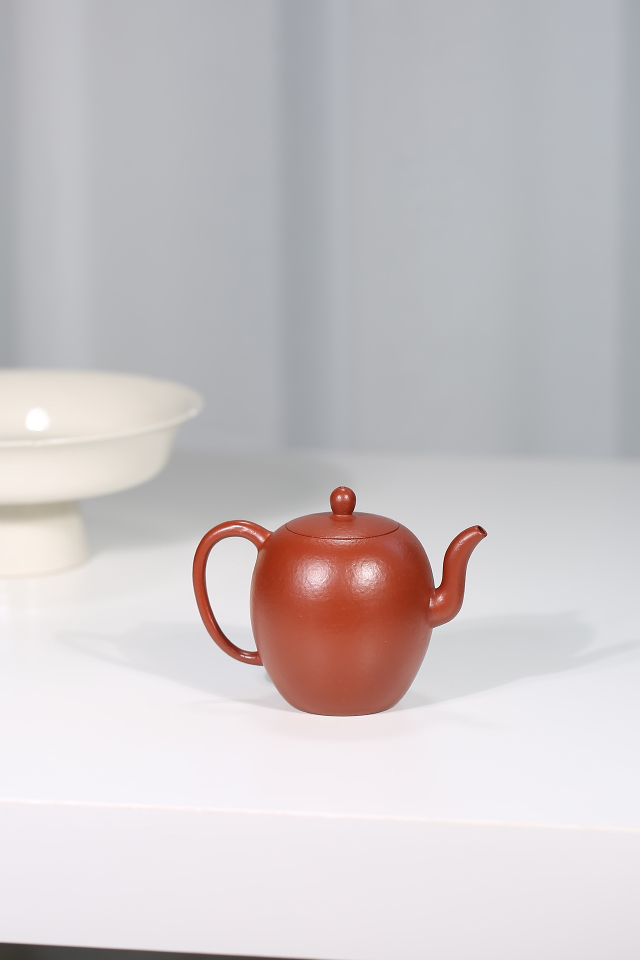the "Beauty Shoulders", Yixing Purple Clay (Zisha) Teapot, Handmade Kung Fu Teapot 150ml