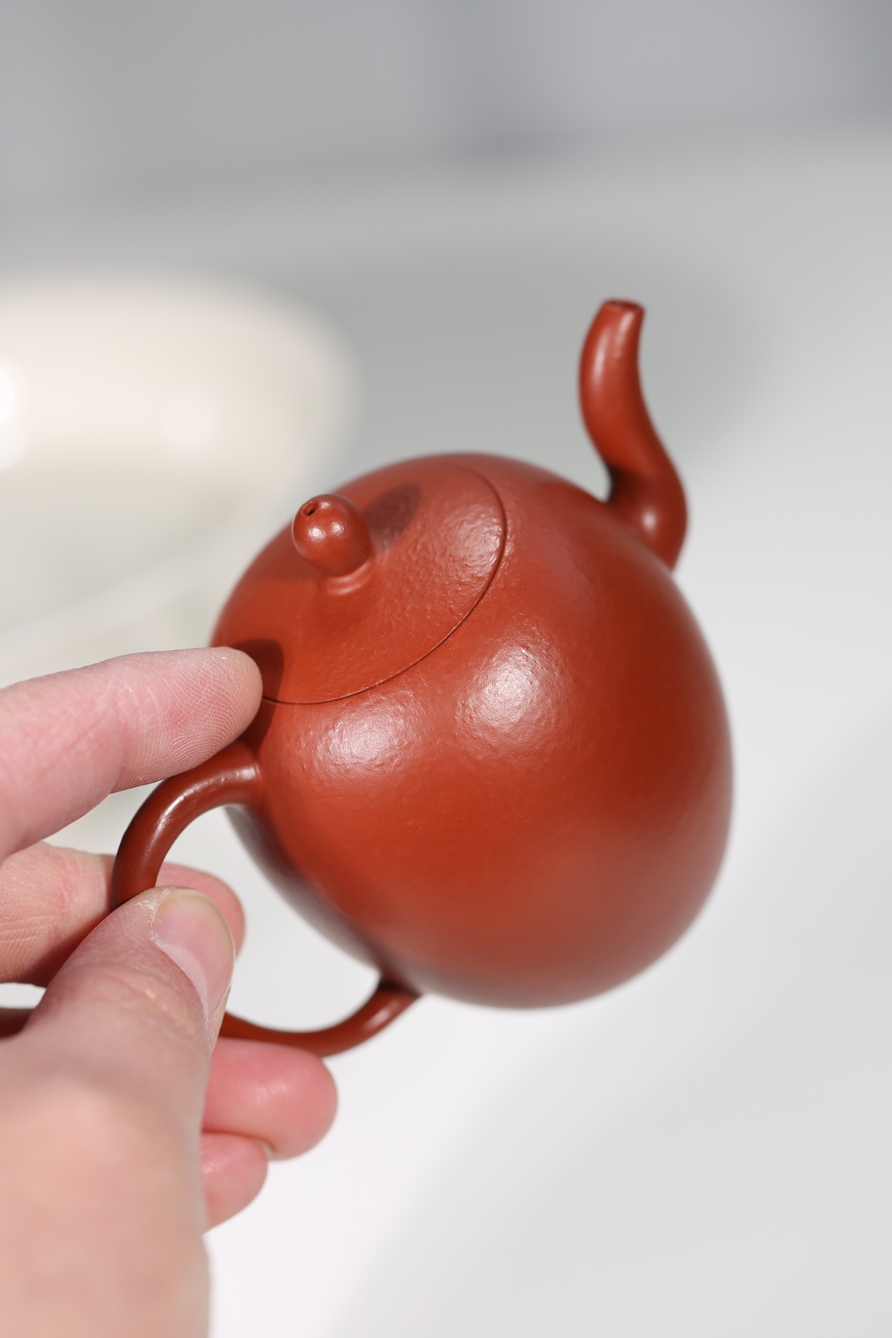 the "Beauty Shoulders", Yixing Purple Clay (Zisha) Teapot, Handmade Kung Fu Teapot 150ml