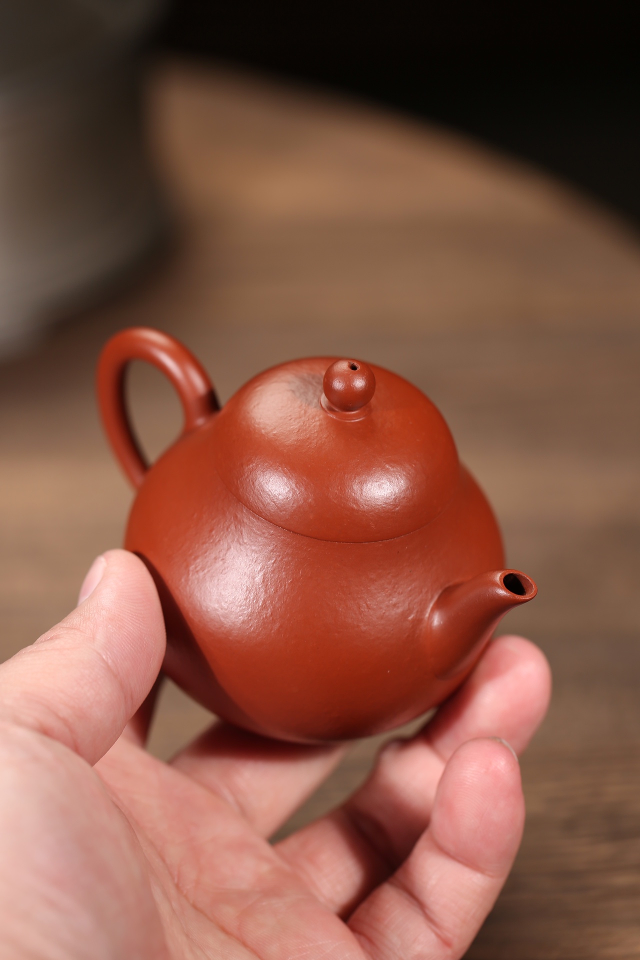 the "Slim Pear", Yixing Purple Clay (Zisha) Teapot, Handmade Gongfu Tea 100ml