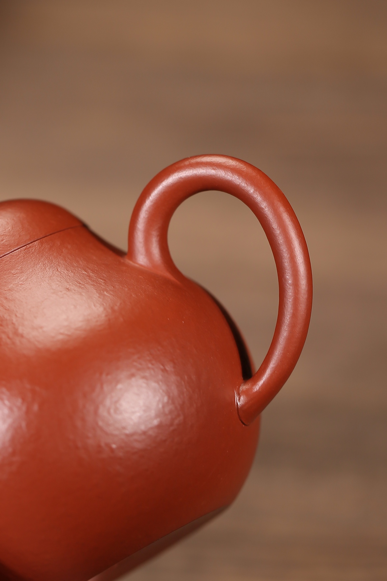 the "Slim Pear", Yixing Purple Clay (Zisha) Teapot, Handmade Gongfu Tea 100ml