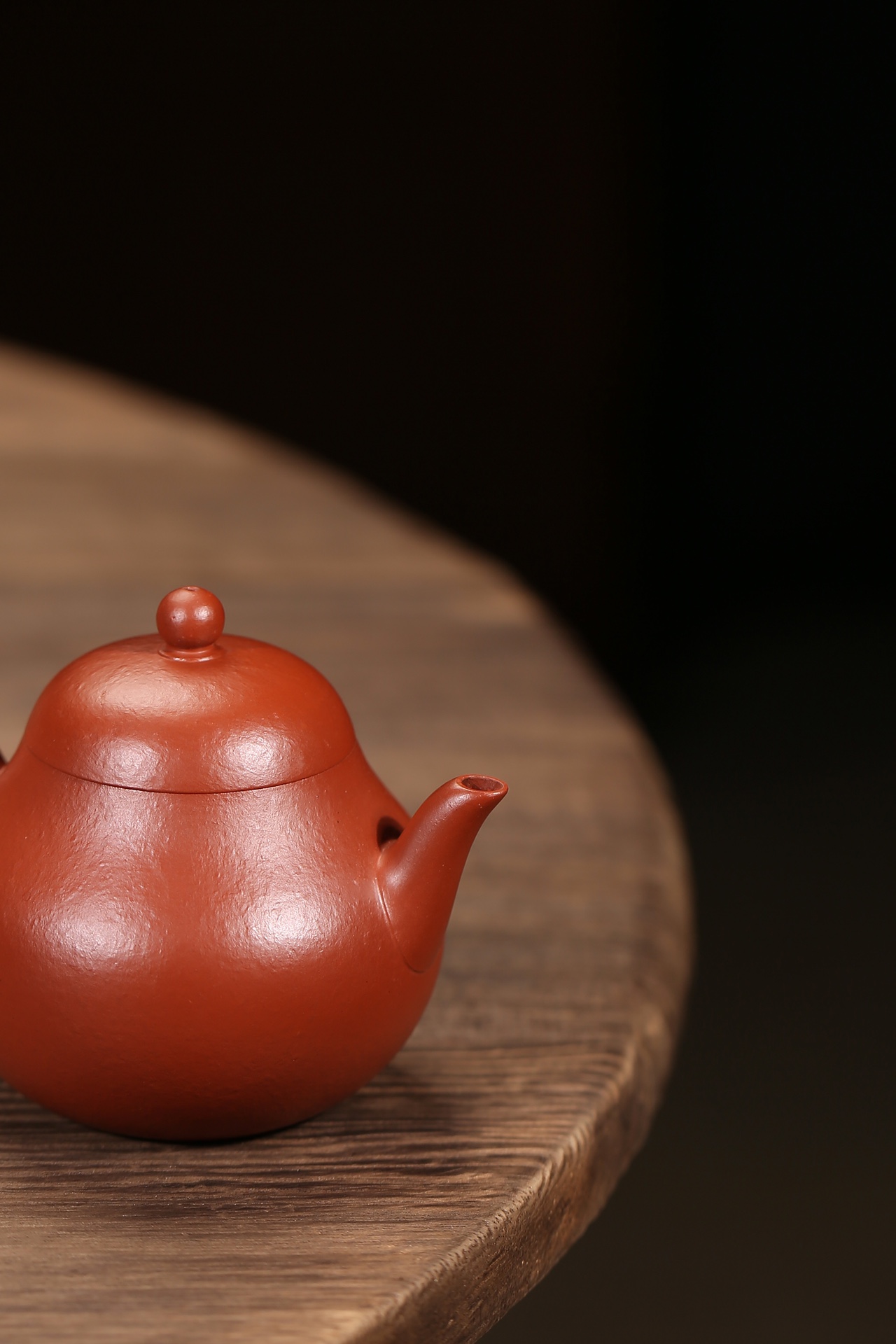 the "Slim Pear", Yixing Purple Clay (Zisha) Teapot, Handmade Gongfu Tea 100ml