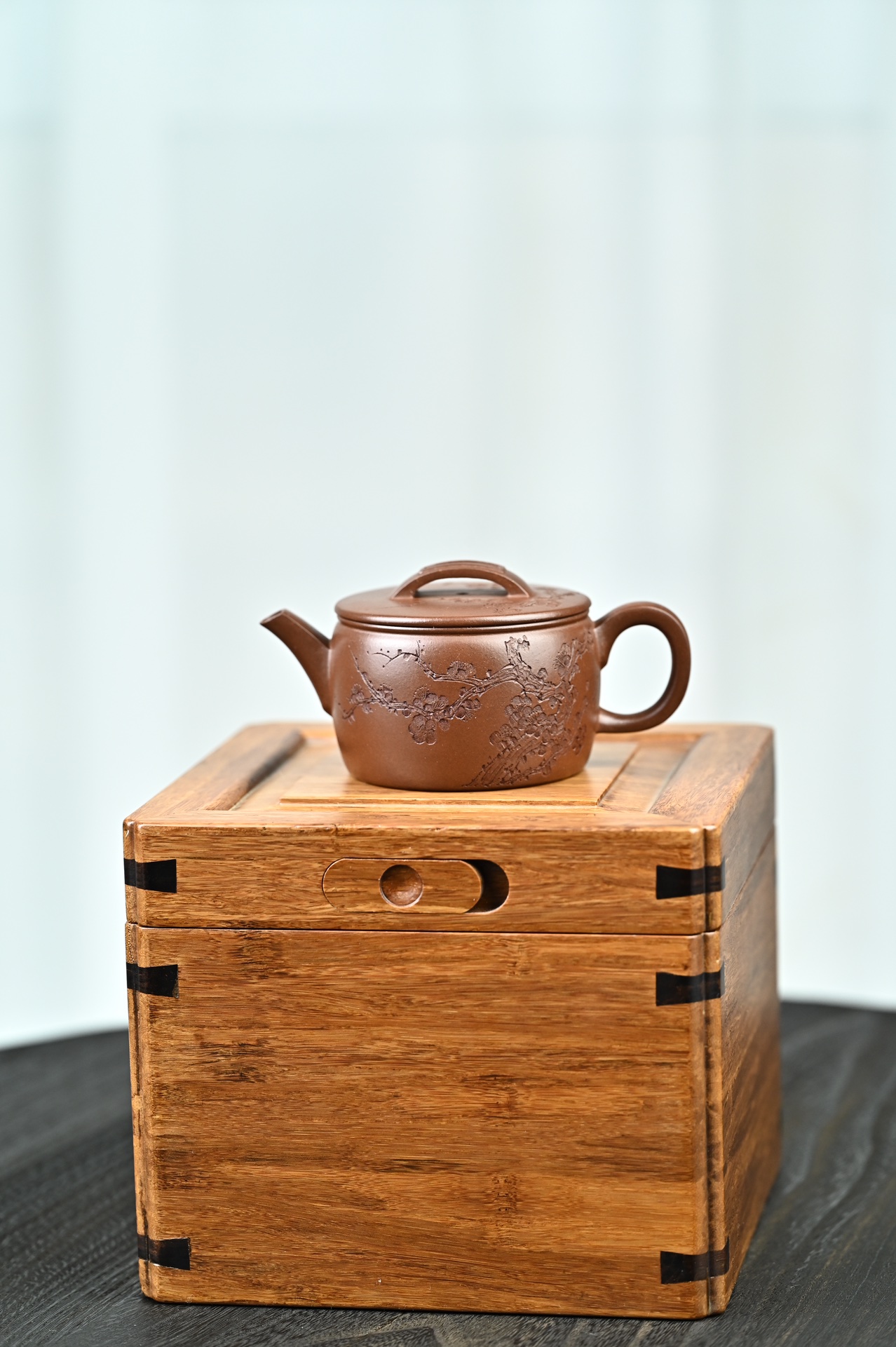 the "Han Wa", Yixing Purple Clay (Zisha) Teapot, Handmade Gongfu Teapot 180ml