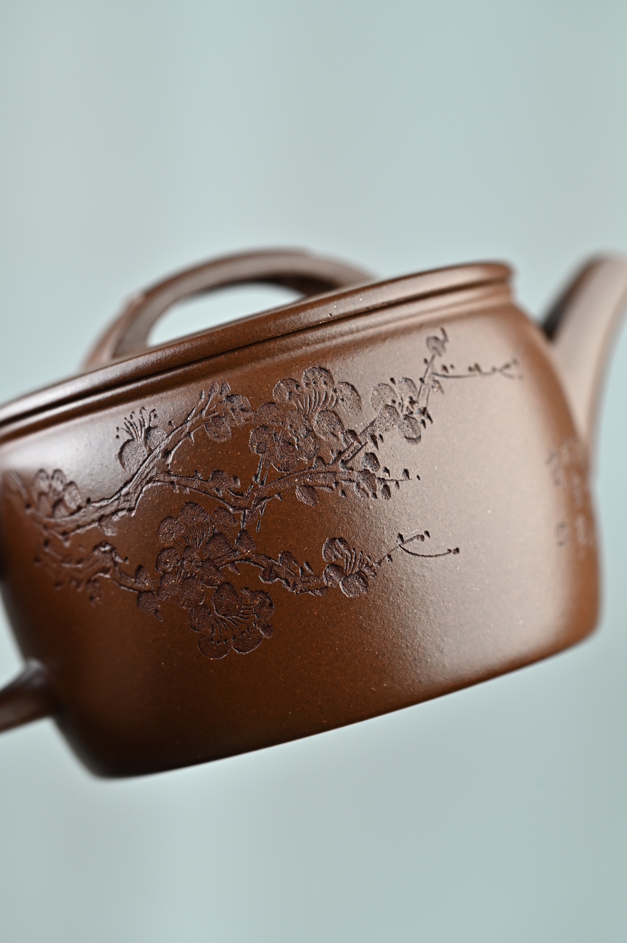 the "Han Wa", Yixing Purple Clay (Zisha) Teapot, Handmade Gongfu Teapot 180ml