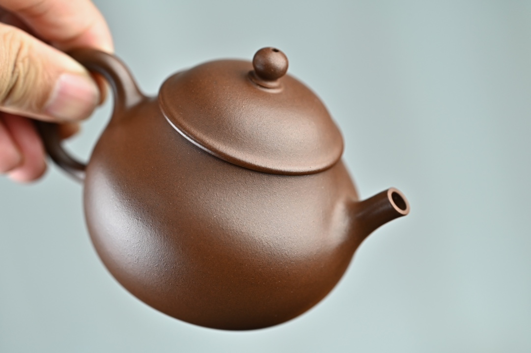 the "Purple Panny", Yixing Purple Clay (Zisha) Teapot, Handmade Kungfu Tea 150ml