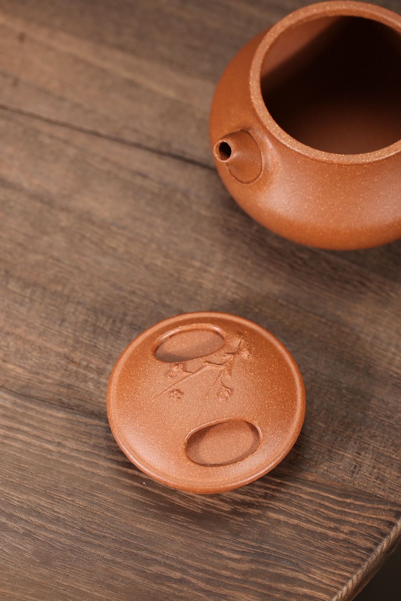 the "Fragrance", Yixing Purple Clay (Zisha) Teapot, Handmade Kung Fu Teapot 200ml