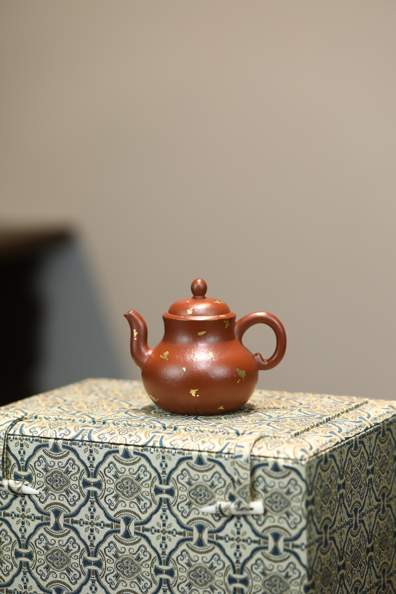 the "Calabash in Golden Leaves", Yixing Purple Clay (Zisha) Teapot, Handmade Gongfu Tea 120ml