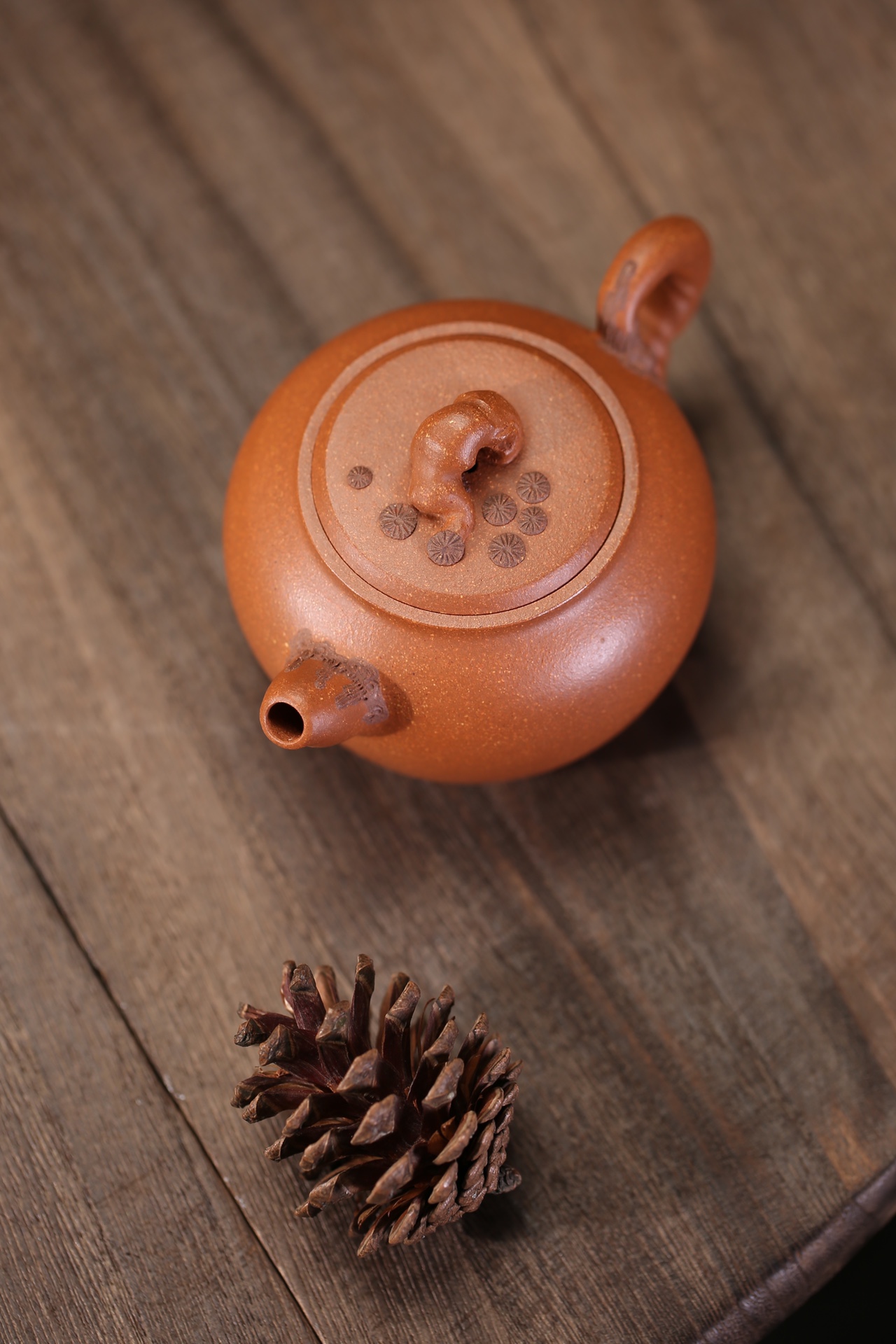 the "Breeze from Pine Forest", Yixing Purple Clay (Zisha) Teapot, Handemade Gongfu Tea 180ml