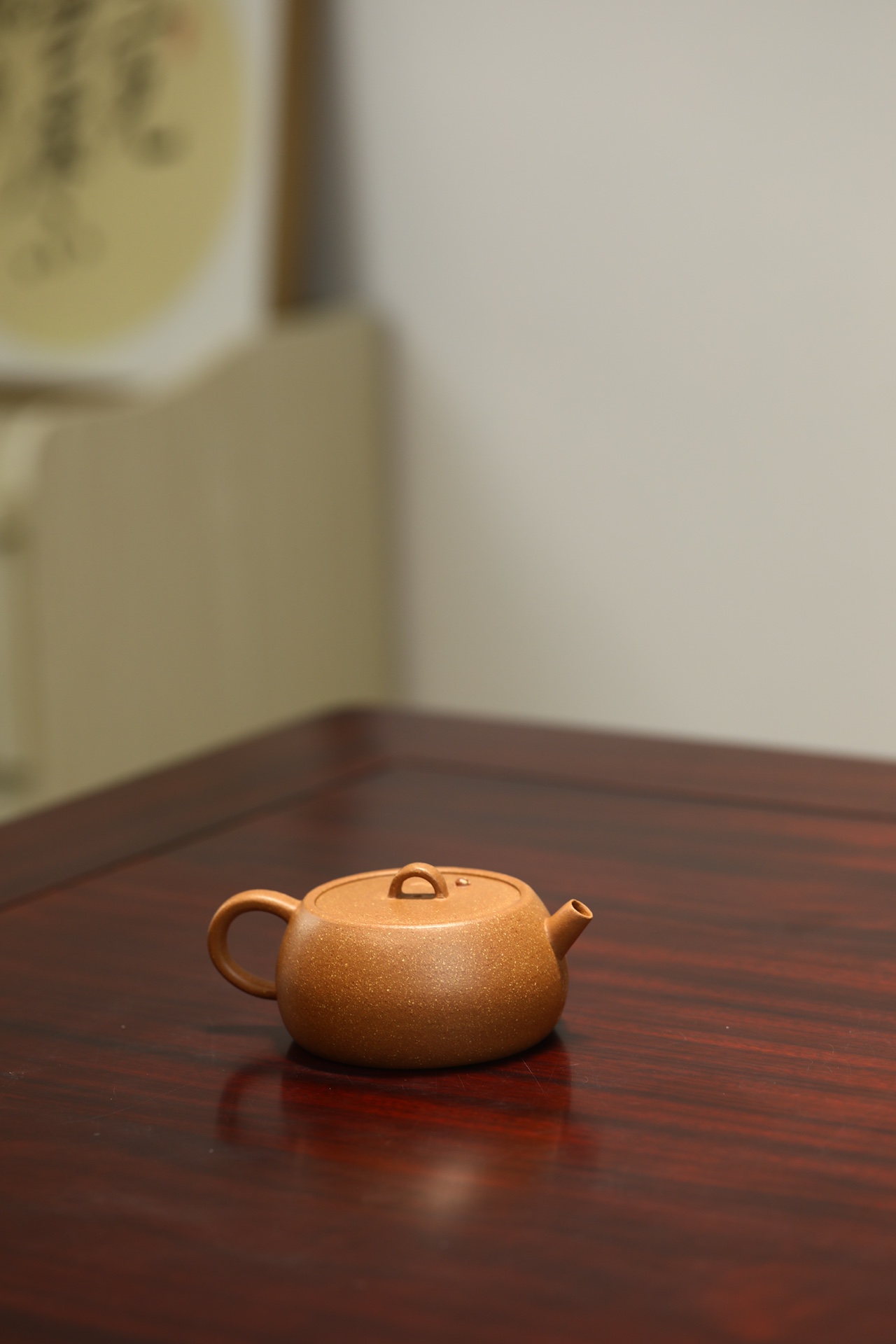 the "De Qu", Yixing Purple Clay (Zisha) Teapot 150ml