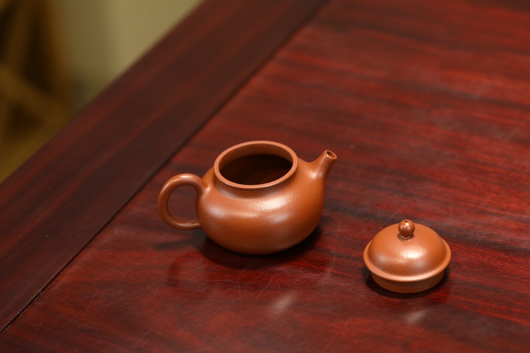 the "Sky", Yixing Purple Clay (Zisha) Teapot, Handmade Kung Fu Teapot 100ml