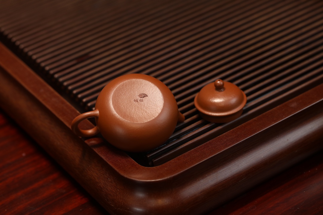 the "Sky", Yixing Purple Clay (Zisha) Teapot, Handmade Kung Fu Teapot 100ml