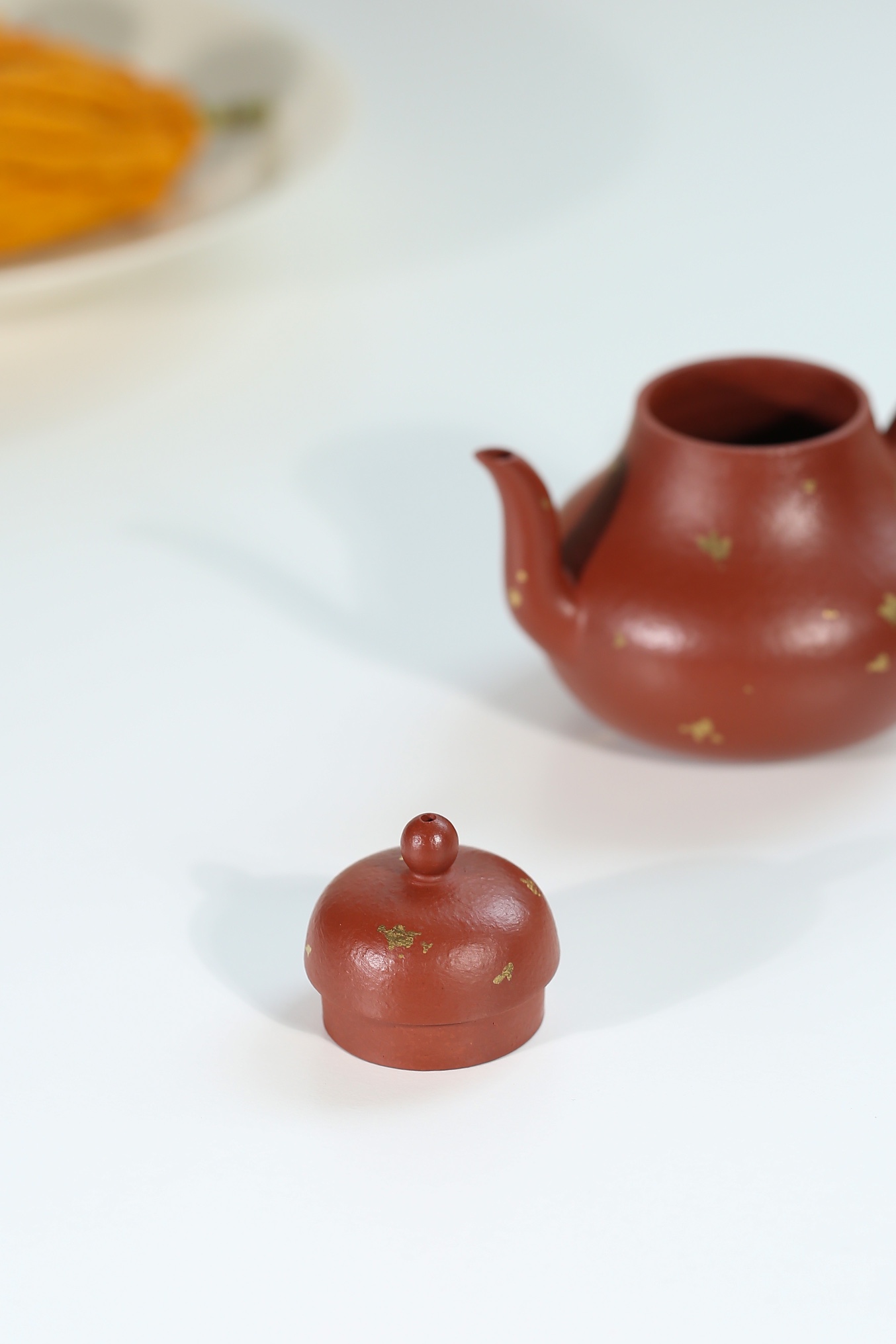the "Sting in Golden", Yixing Purple Clay (Zisha) Teapot, Handmade Kung Fu Teapot 130ml