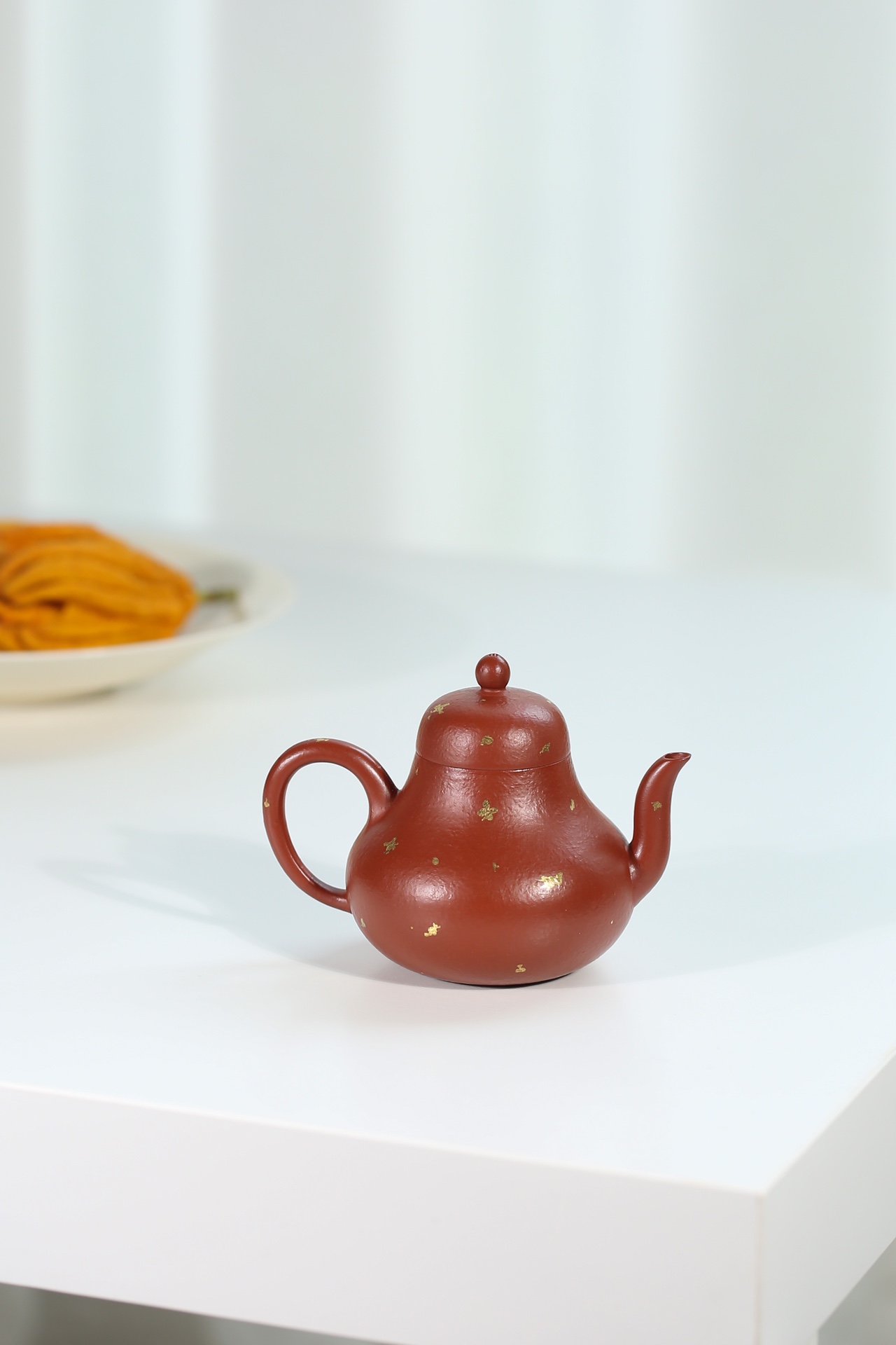 the "Sting in Golden", Yixing Purple Clay (Zisha) Teapot, Handmade Kung Fu Teapot 130ml