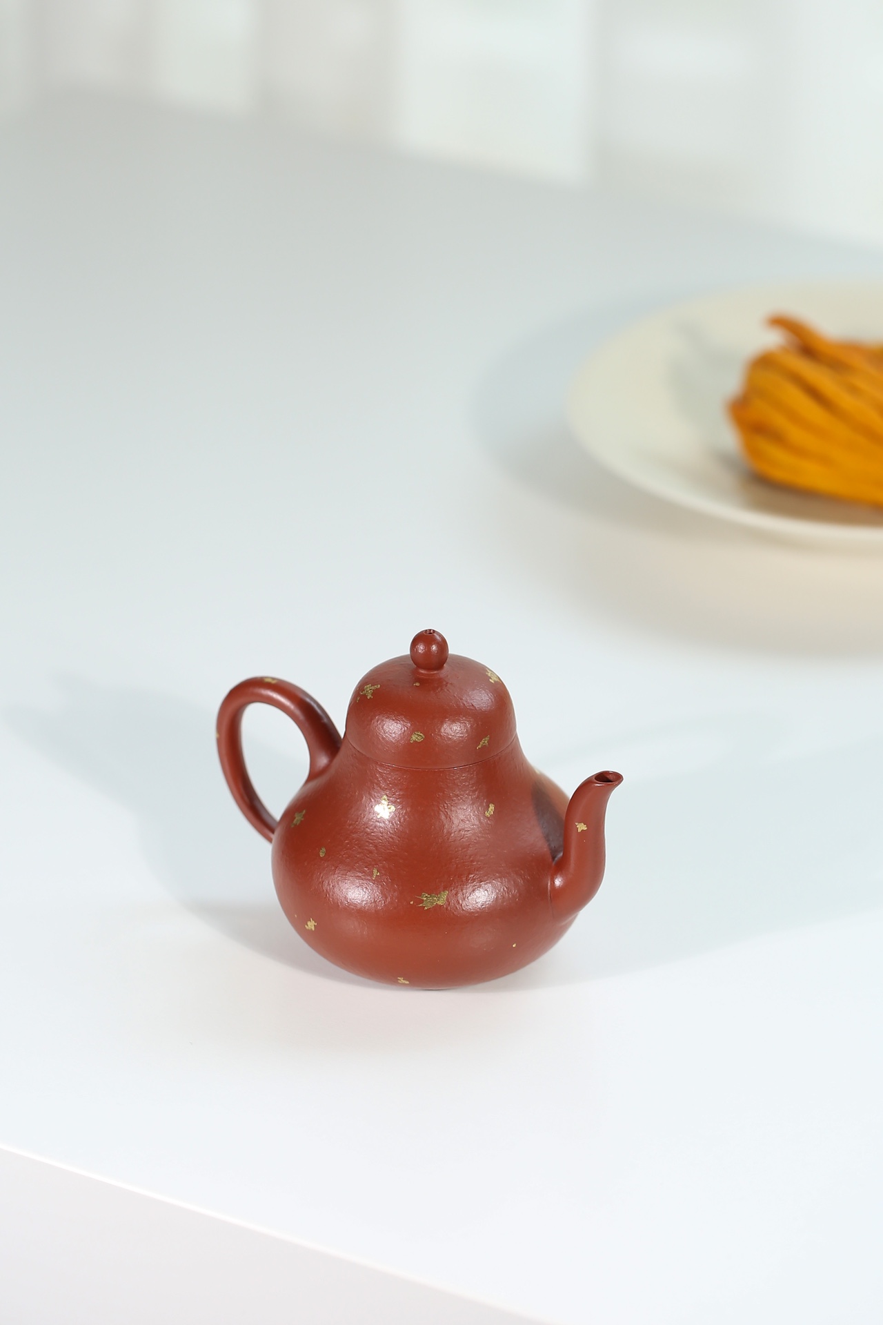 the "Sting in Golden", Yixing Purple Clay (Zisha) Teapot, Handmade Kung Fu Teapot 130ml