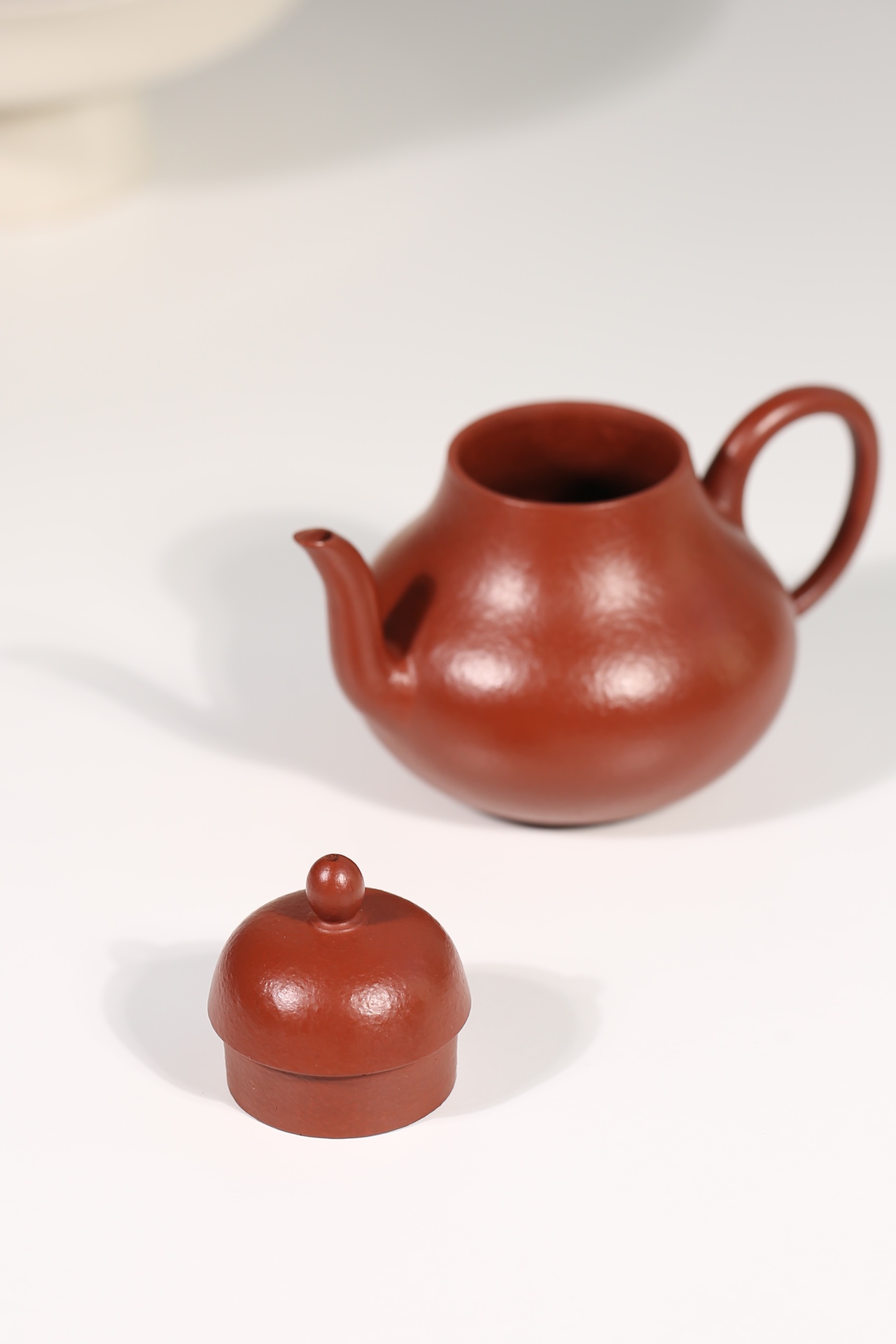 the "Sting", Yixing Purple Clay (Zisha) Teapot, Handmade Kung Fu Teapot 130ml