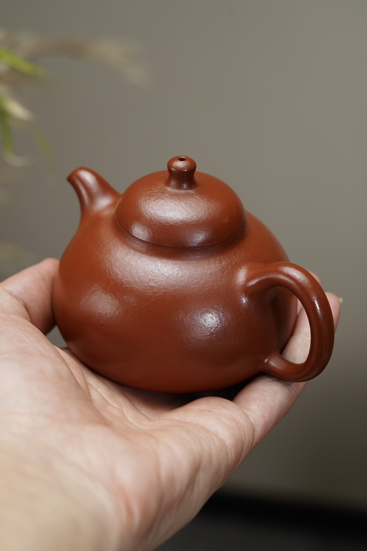 the "Ru Ding", Yixing Purple Clay (Zisha) Teapot, Handmade Kung Fu Teapot 160ml