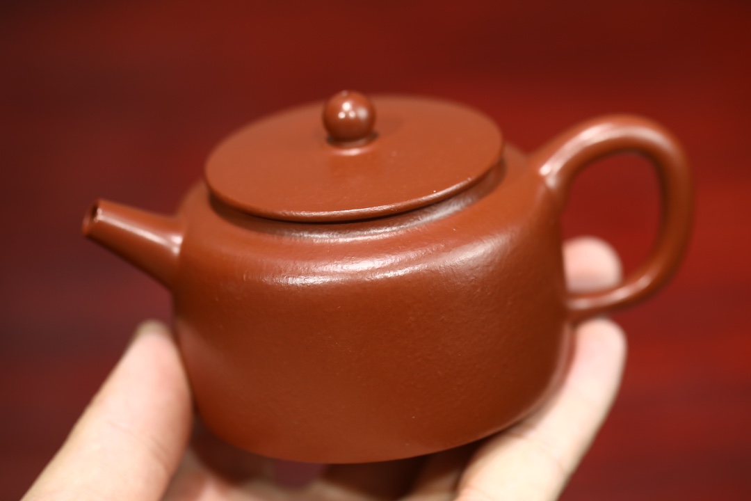 the "Flat Lotus Seed", Yixing Purple Clay (Zisha) Teapot, Handmade Kung Fu Teapot 140ml