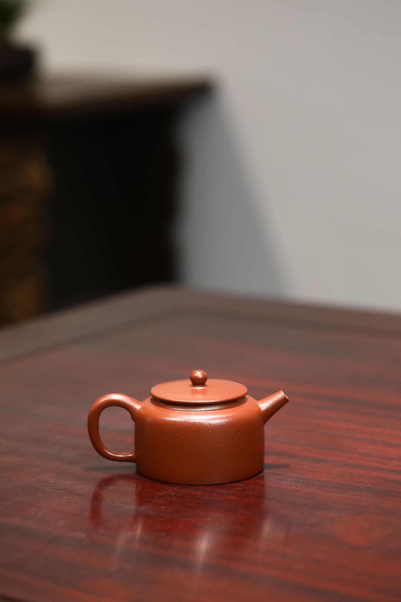 the "Flat Lotus Seed", Yixing Purple Clay (Zisha) Teapot, Handmade Kung Fu Teapot 140ml