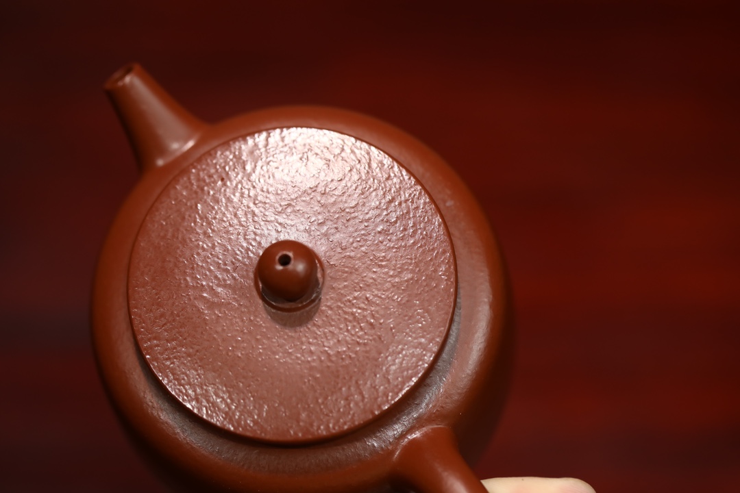 the "Flat Lotus Seed", Yixing Purple Clay (Zisha) Teapot, Handmade Kung Fu Teapot 140ml