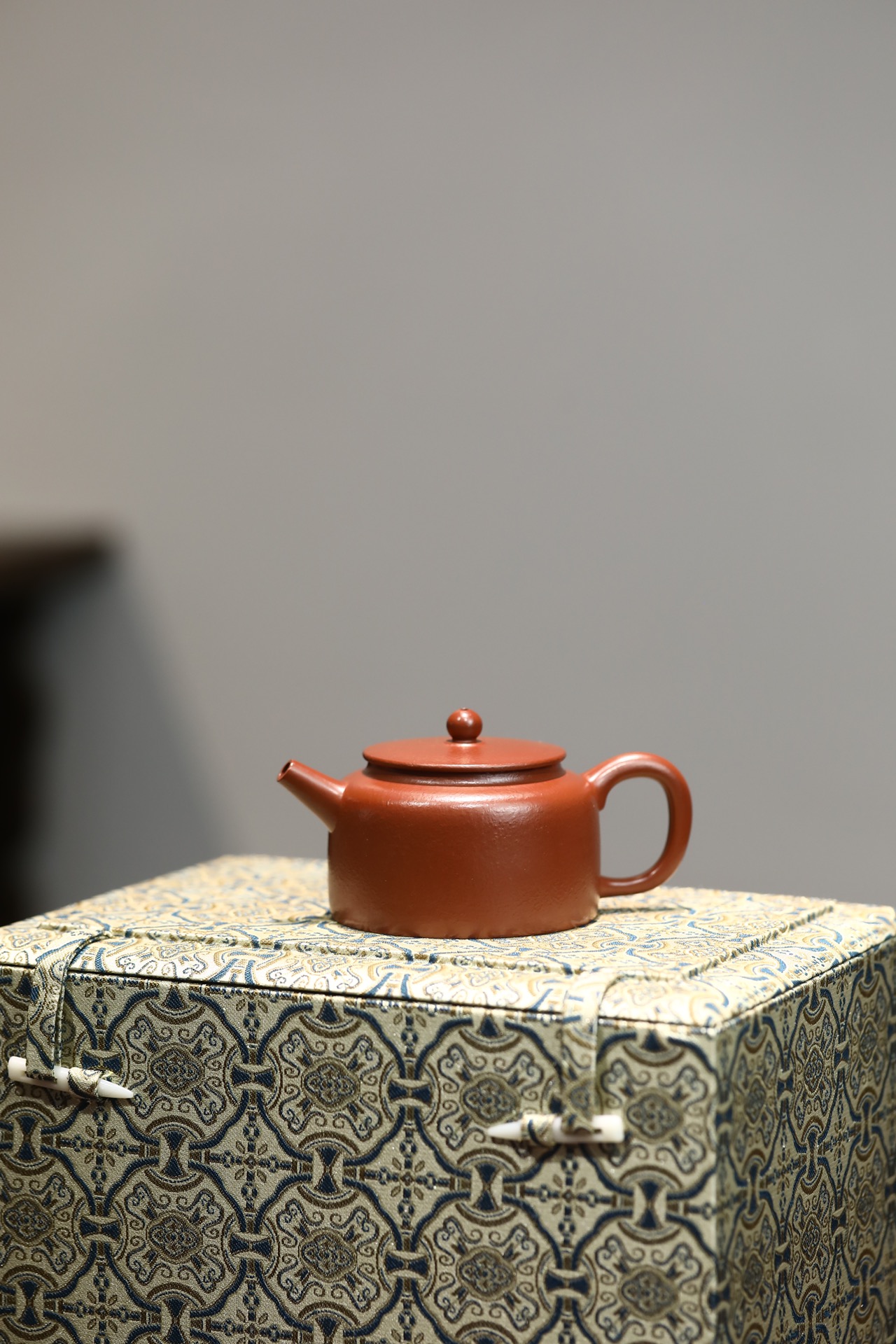 the "Flat Lotus Seed", Yixing Purple Clay (Zisha) Teapot, Handmade Kung Fu Teapot 140ml