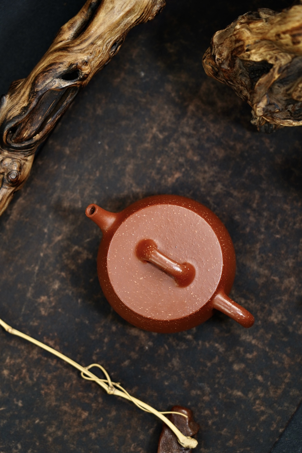 the "Wide Stone Laddle", Yixing Purple Clay (Zisha) Teapot, Handmade Kungfu Tea Stoneware Teapot 200ml