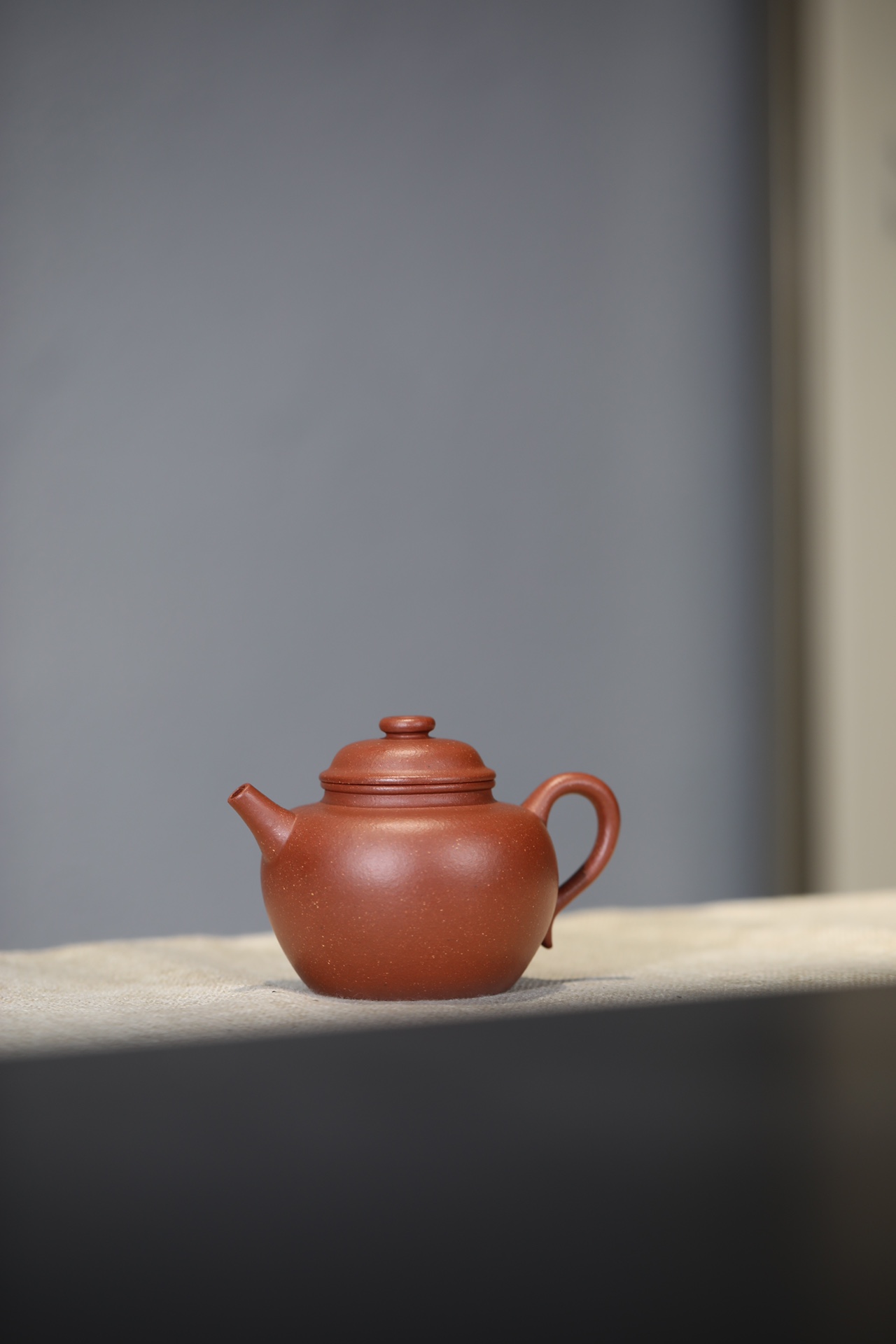 the "Quan Niu", Yixing Purple Clay (Zisha) Teapot 250ml