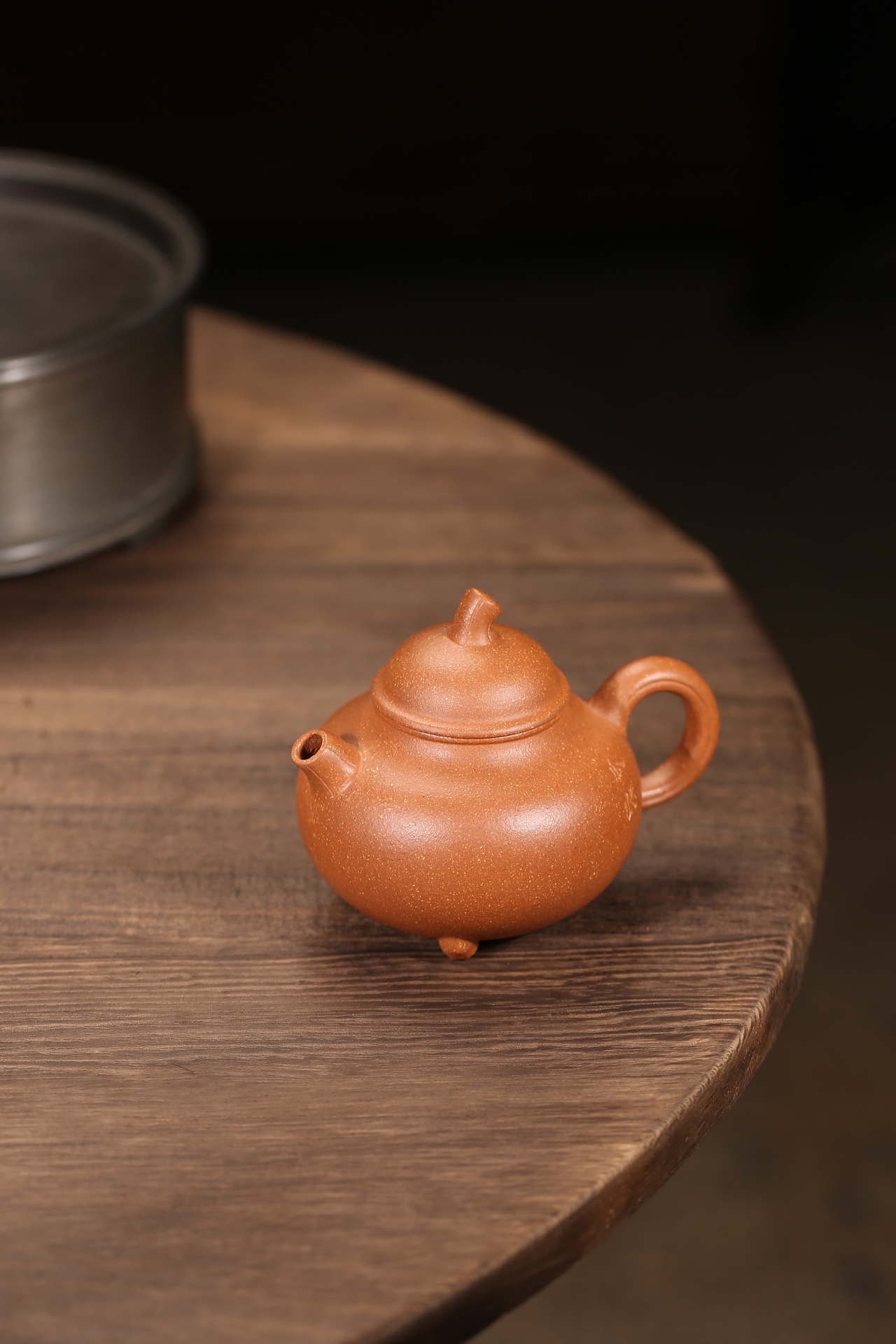 the "Gua Die", Yixing Purple Clay (Zisha) Teapot 160ml