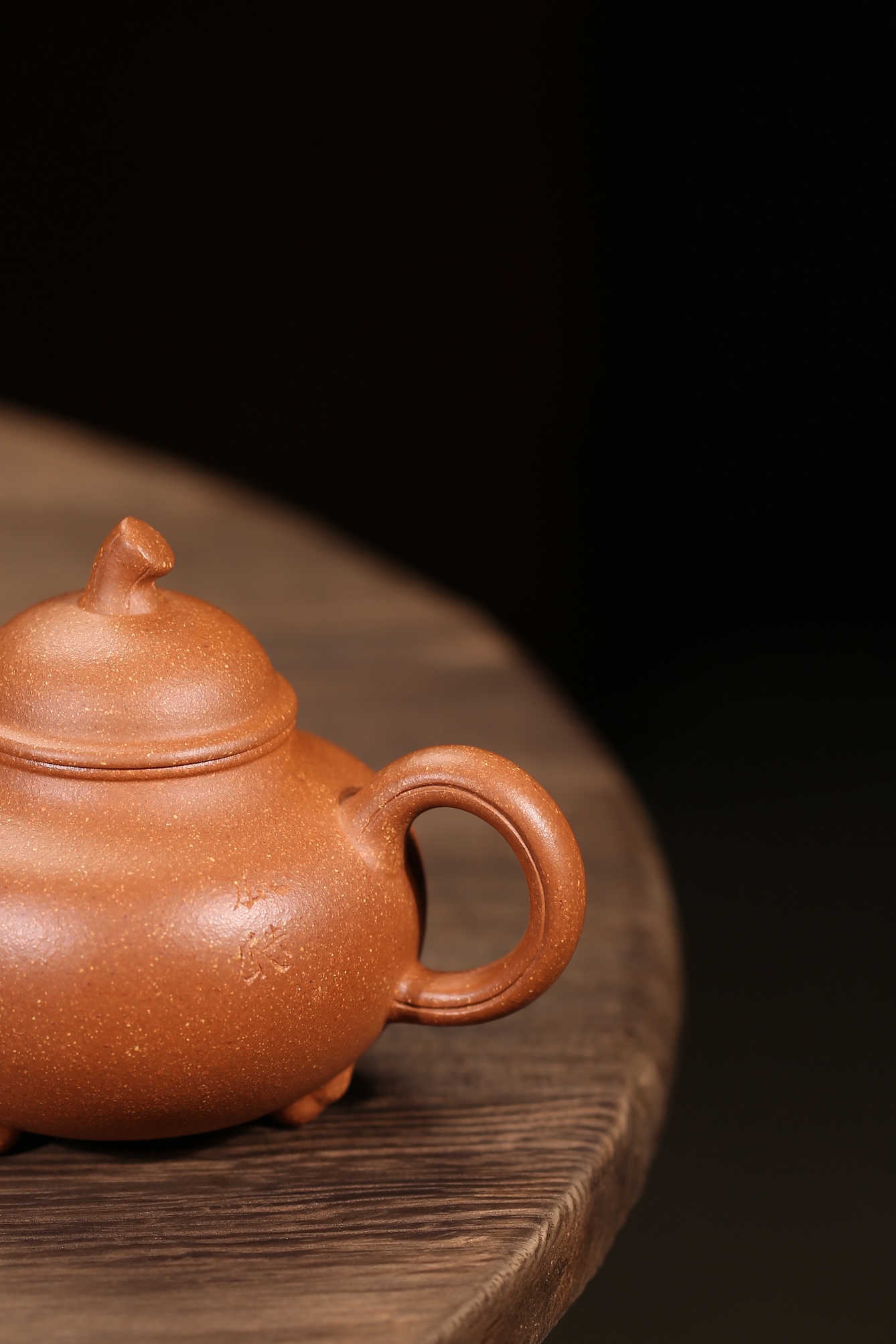 the "Gua Die", Yixing Purple Clay (Zisha) Teapot 160ml