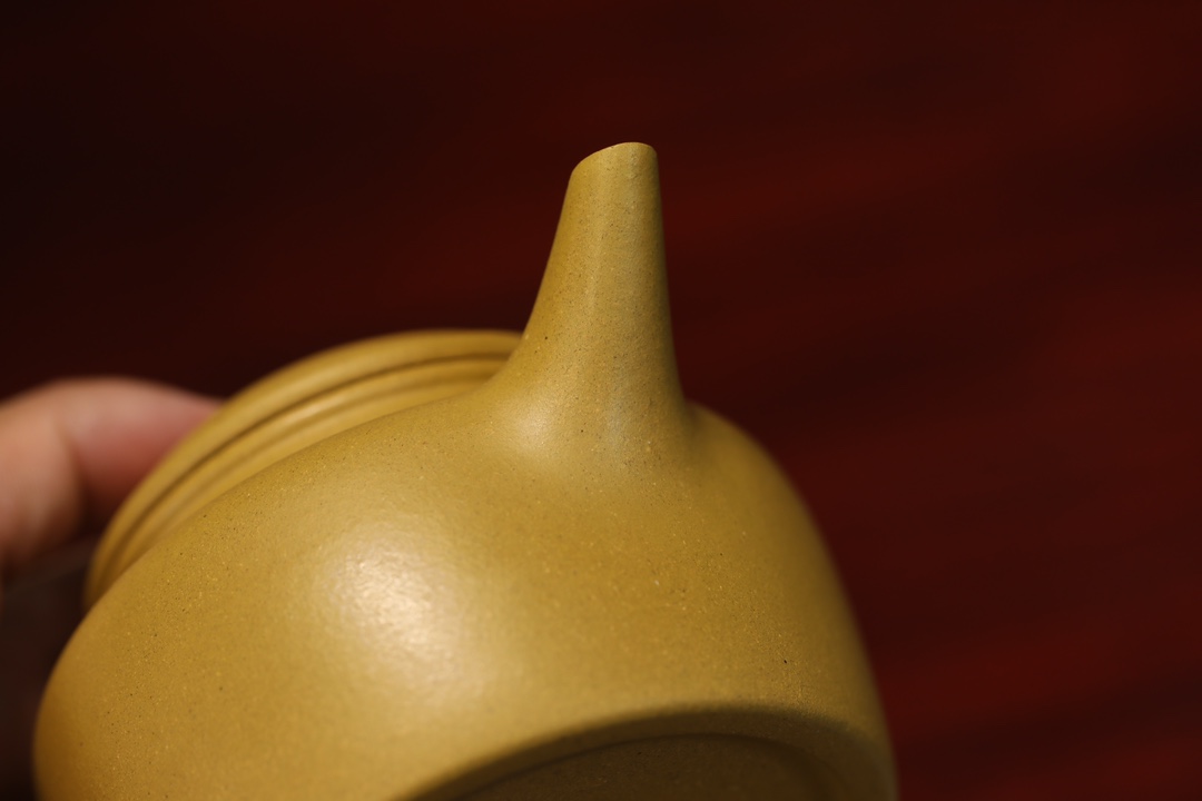 the "Clock of Virtue", Yixing Purple Clay (Zisha) Teapot 200ml