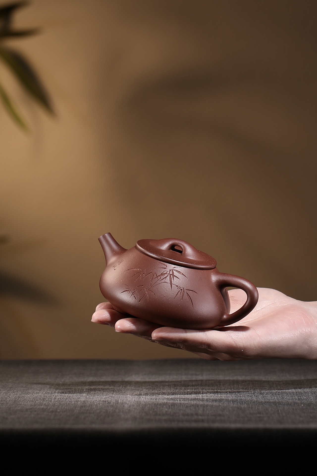 the "Stone Laddle", Yixing Purple Clay (Zisha) Teapot 200ml