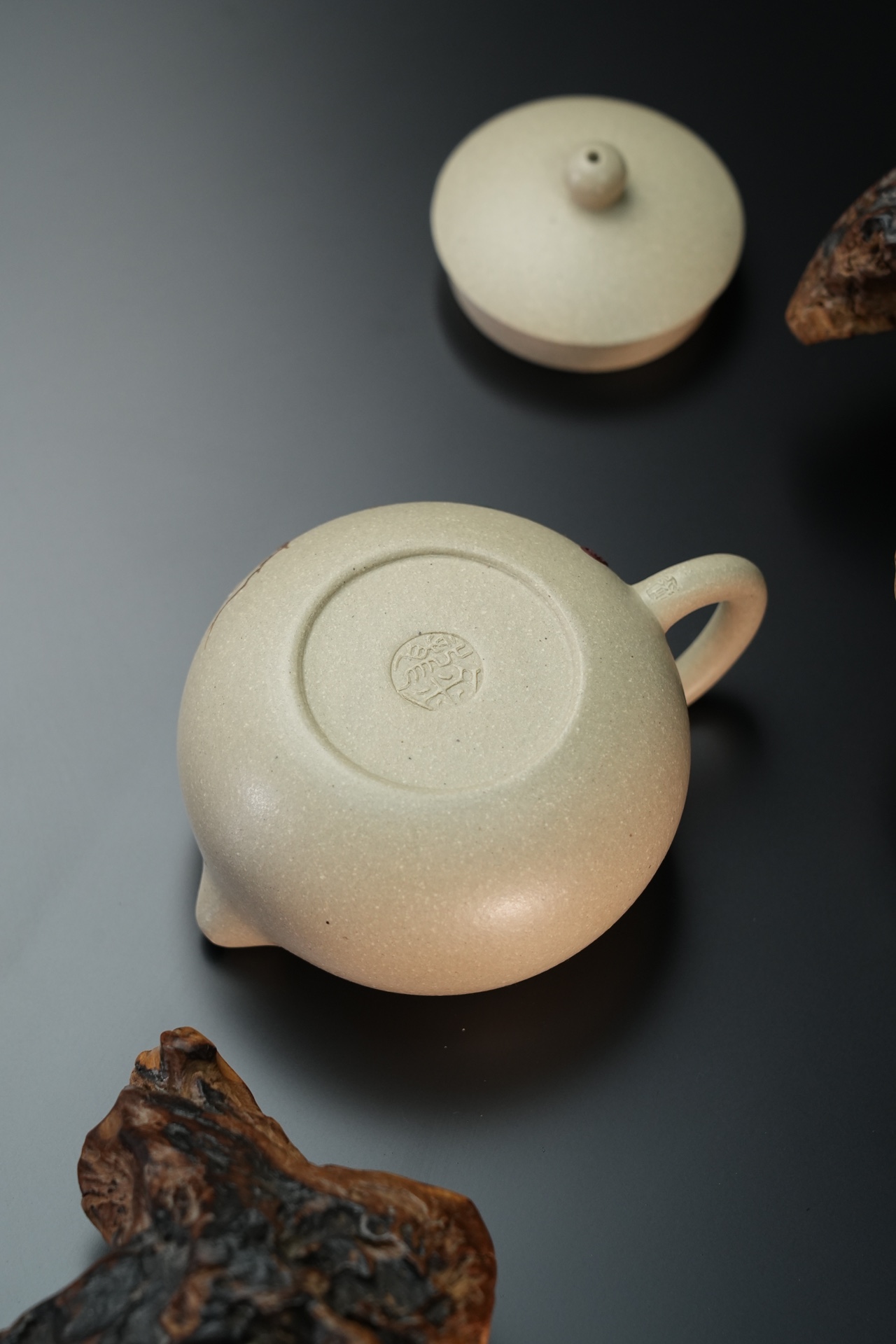 the "Xishi with Flower and Bird", Yixing Purple Clay (Zisha) Teapot 160ml