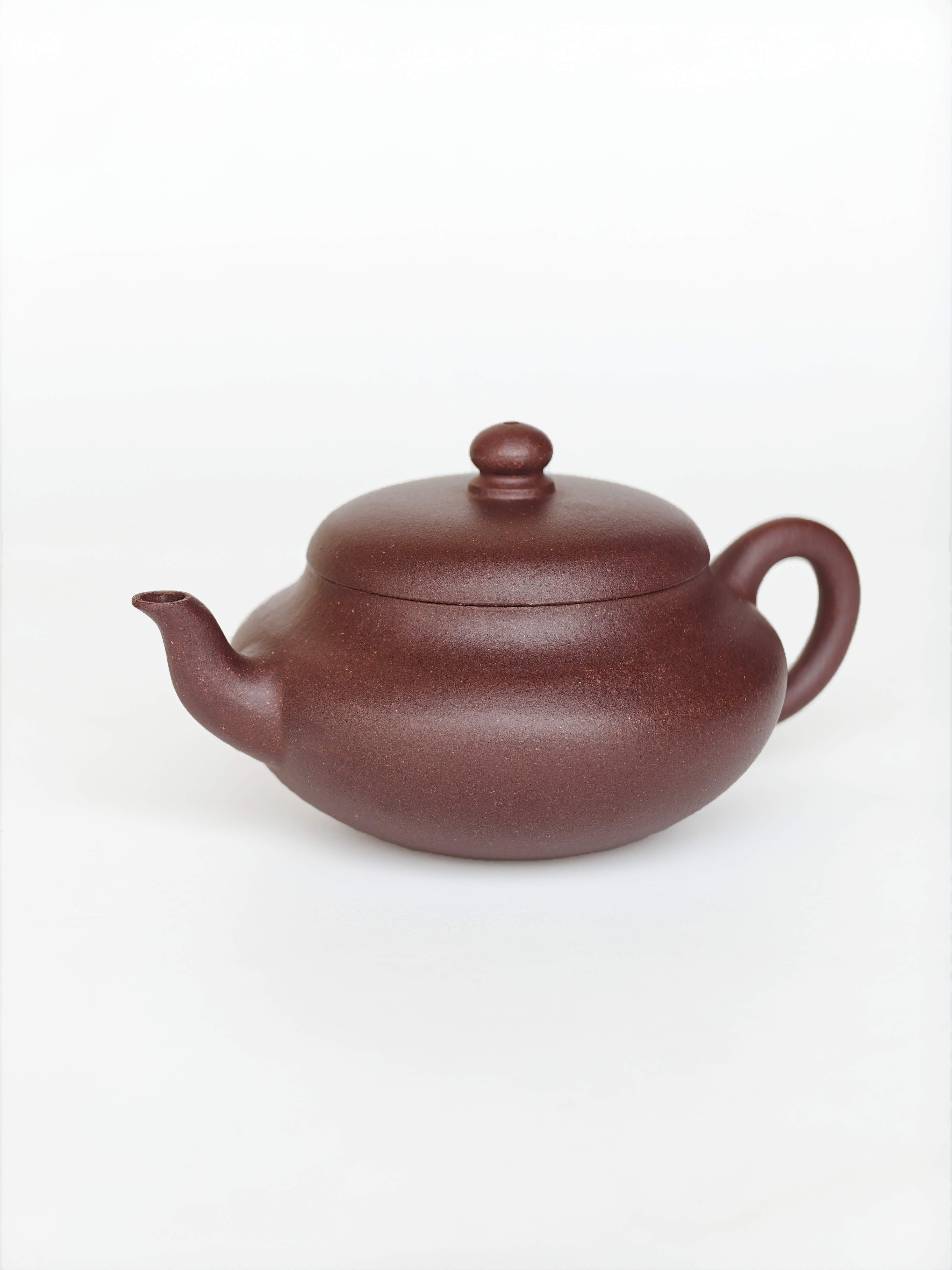 the "Flat Pear", Yixing Purple Clay (Zisha) Teapot, Handmade Kung Fu Teapot 150ml