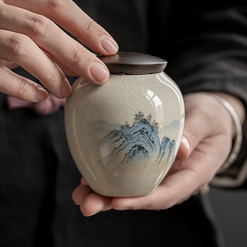 Classic Chinese Style Ceramic Tea Canister with Handpaint Patterns of Landscape and Osmanthus