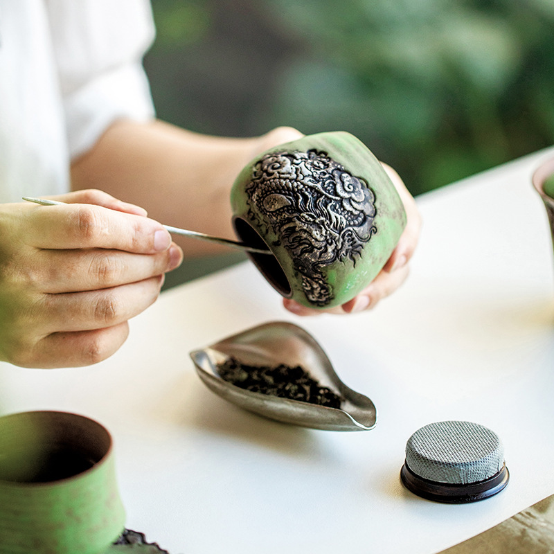 Green Bas-Relief Dragon Tea Caddy