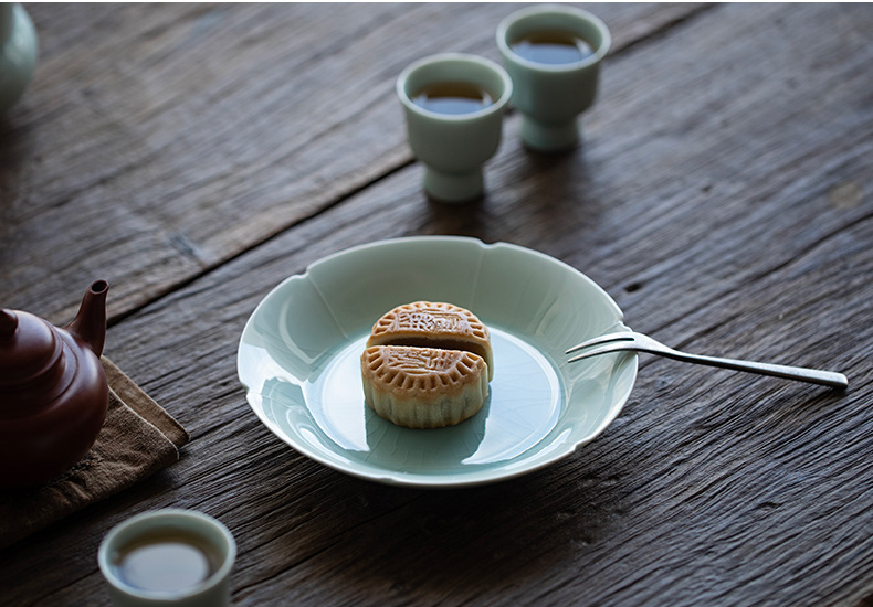 Lake Cyan/Lime White Porcelain Saucer 