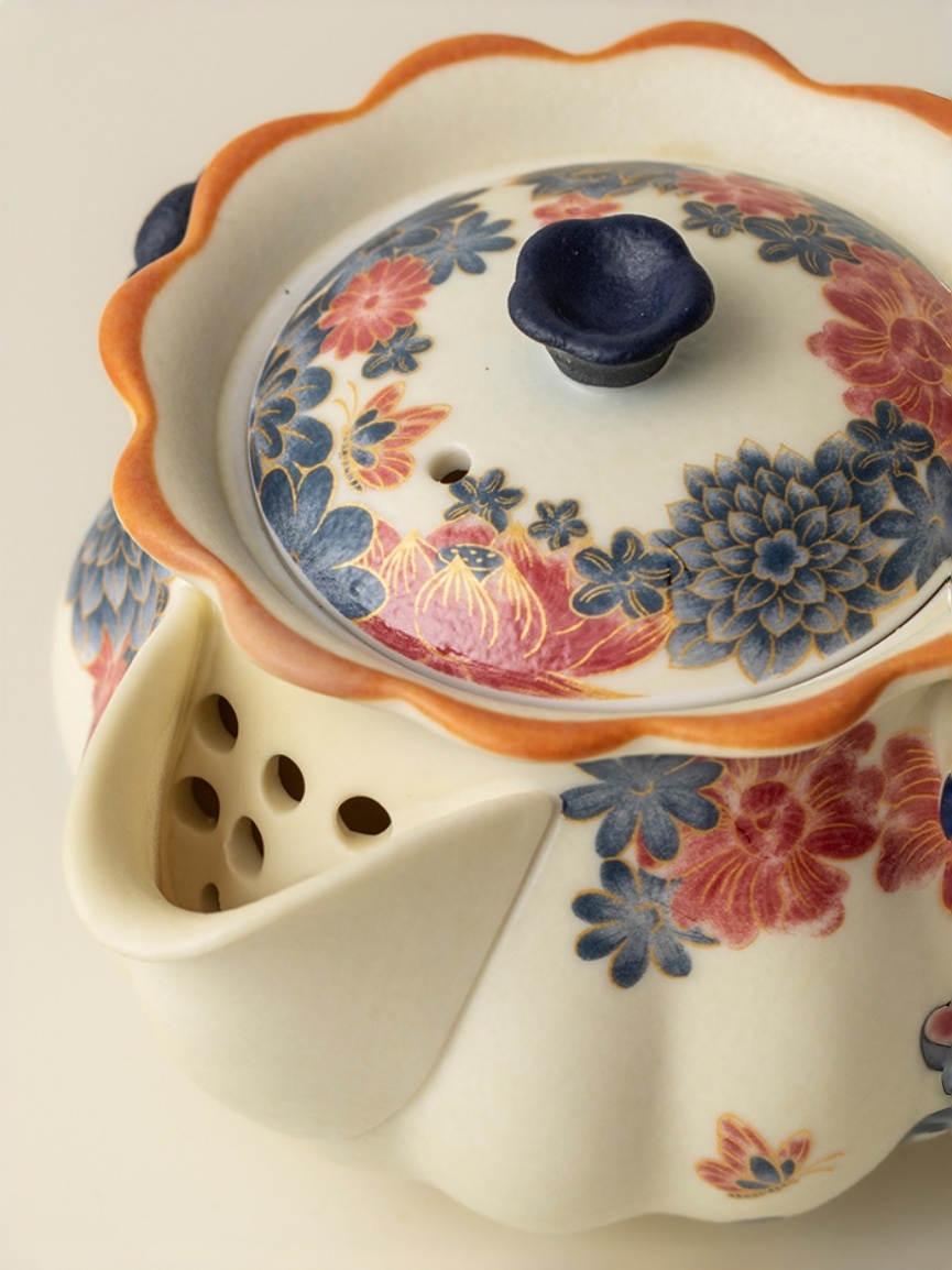 White Cat Ceramic Teapot 135ml