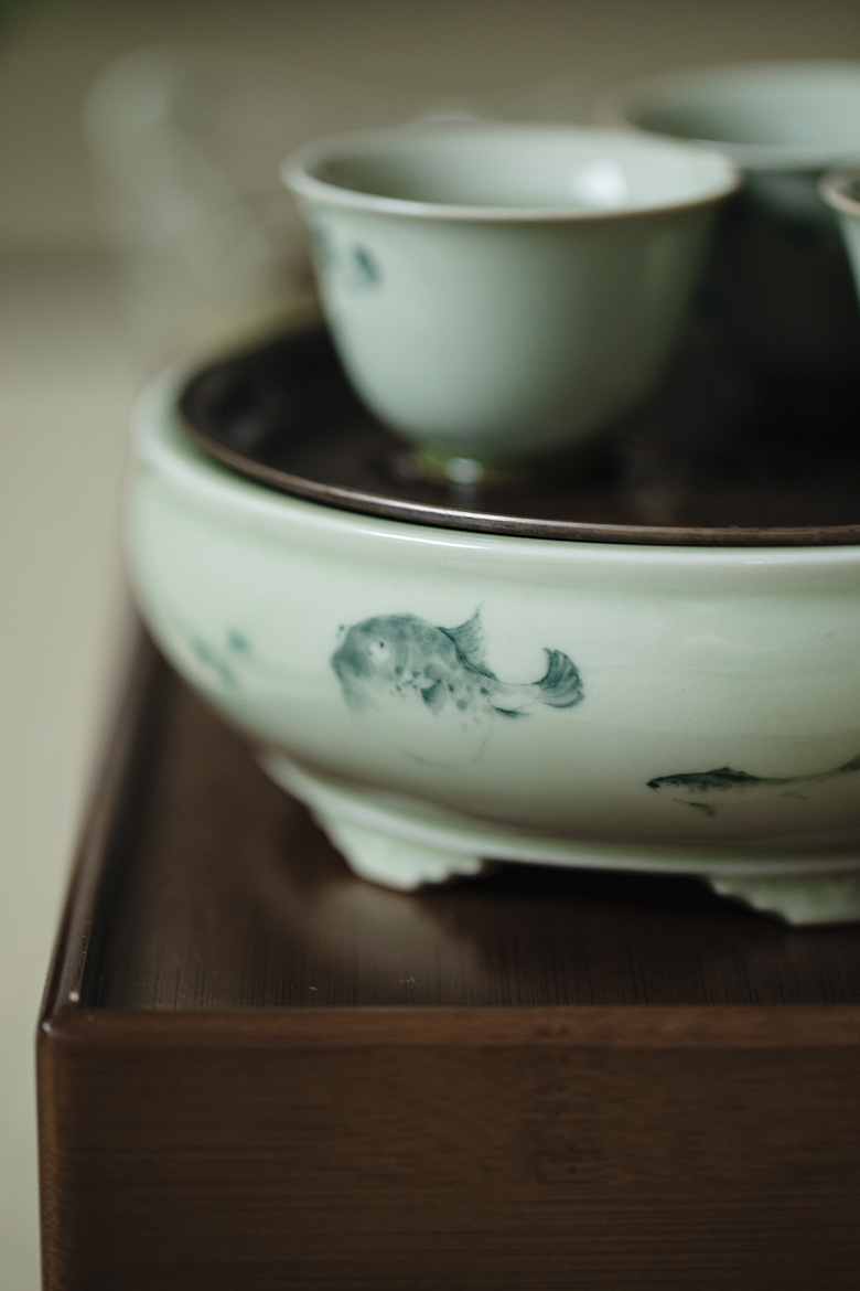 Ceramic Tea Tray Balloonfish Pattern, Kung Fu Tea Pot Holder Trivet