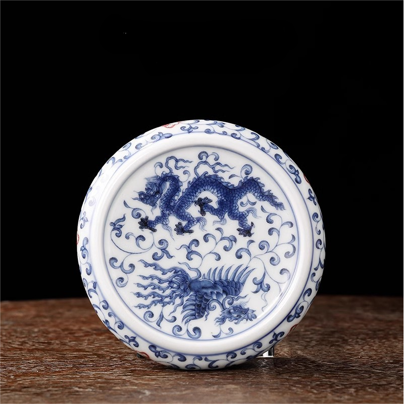 Collection of Classic Pattern Lid Holders