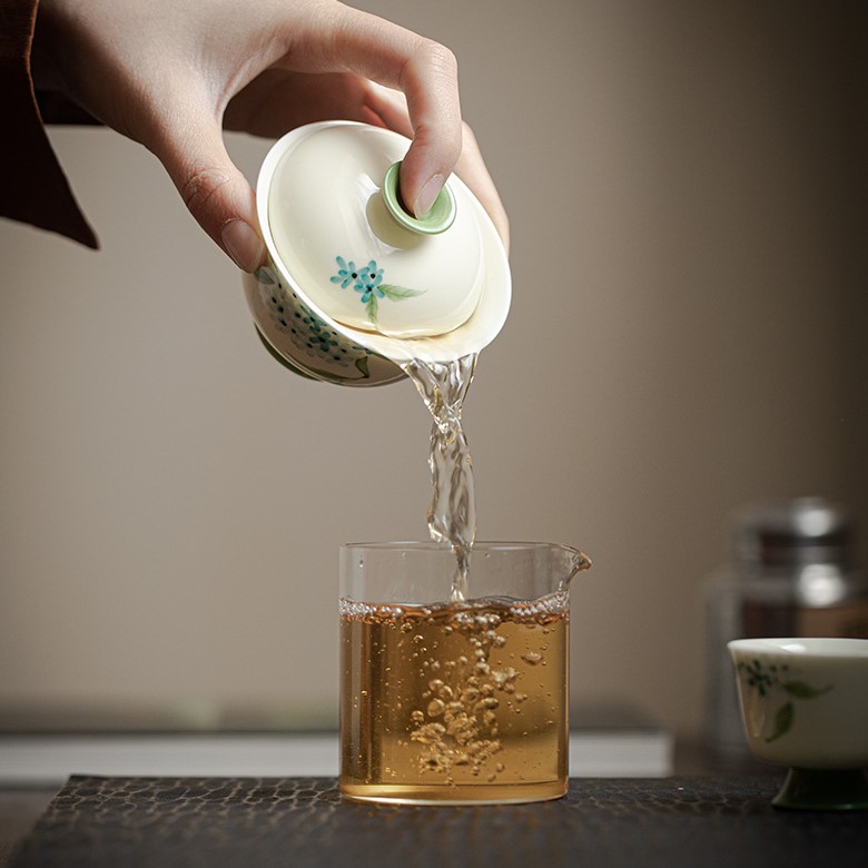Set of Hortensia Gaiwan and Cups