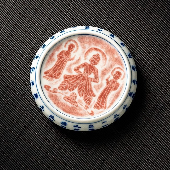 Collection of Classic Pattern Lid Holders