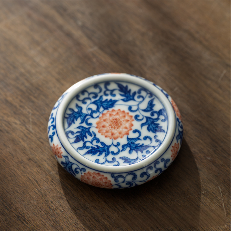 Collection of Classic Pattern Lid Holders