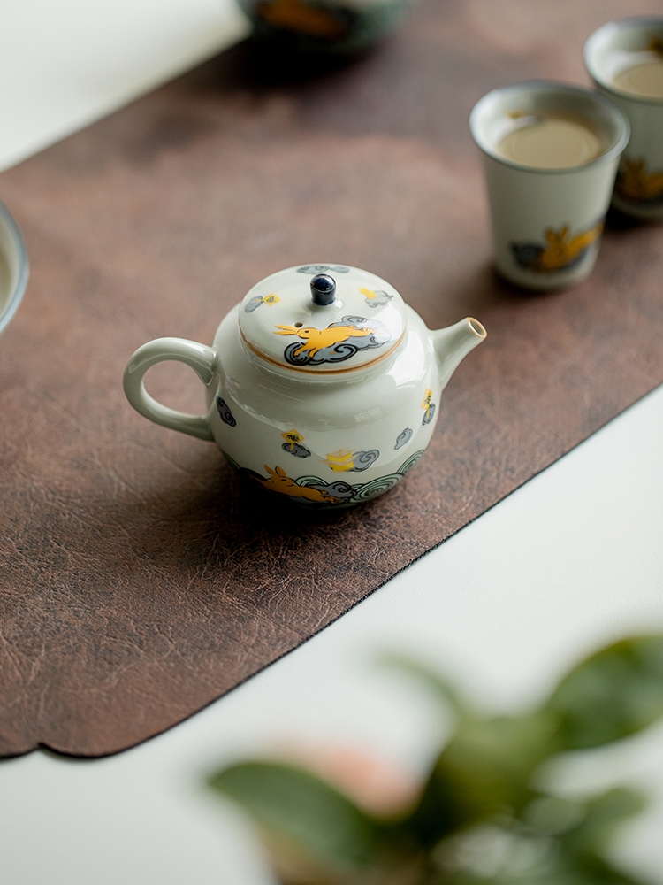 Golden Rabbit Teapot 100ml