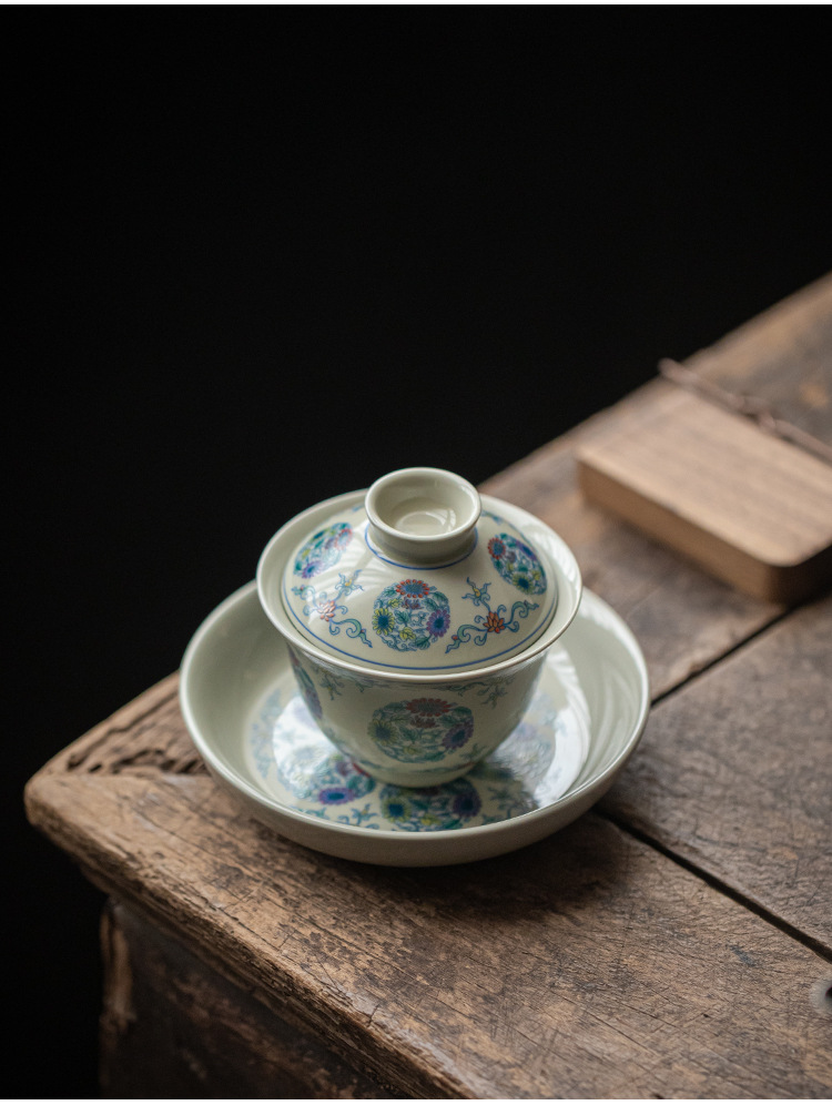 Traditional Blue Lotus Gaiwan with Saucer 150ml
