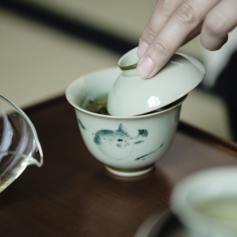 Funny Balloonfish Gaiwan, Porcelain Kungfu Tea Set 120ml