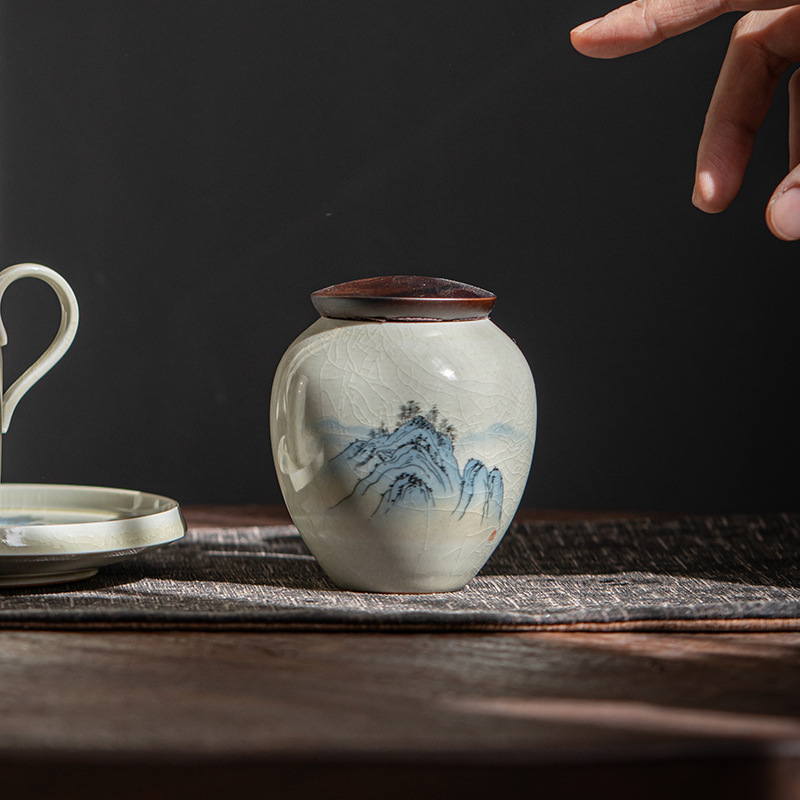 Classic Chinese Style Ceramic Tea Canister with Handpaint Patterns of Landscape and Osmanthus