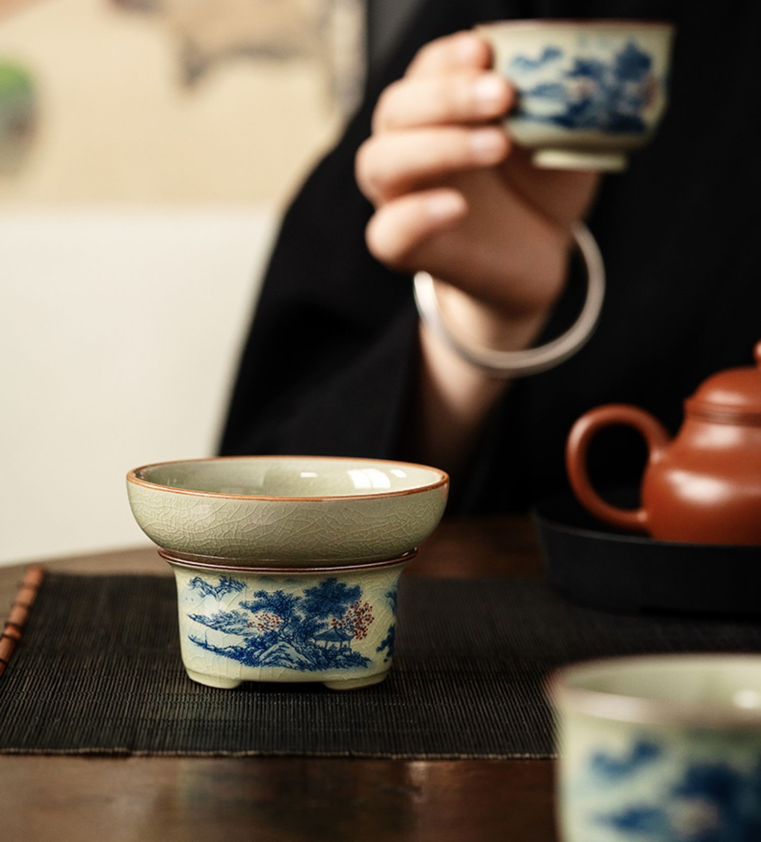 Landscape Porcelain Tea Pitcher 190ml