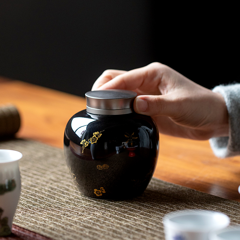 Black Porcelain Tea Canister with Glod Flower Pattern 300ml